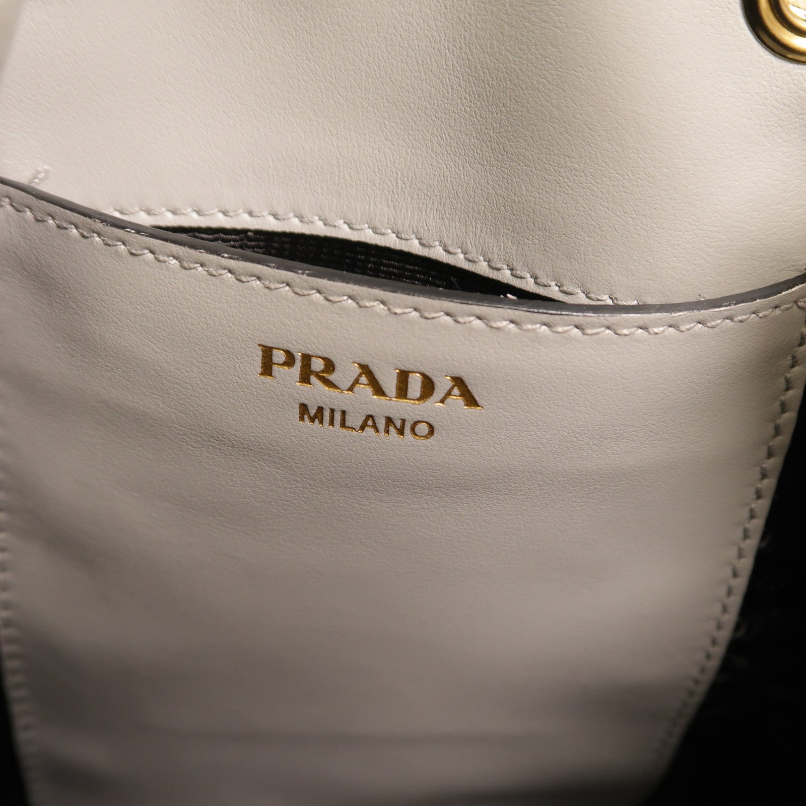 PRADA 牛皮皮革Bucket Bag手挽肩背兩用袋