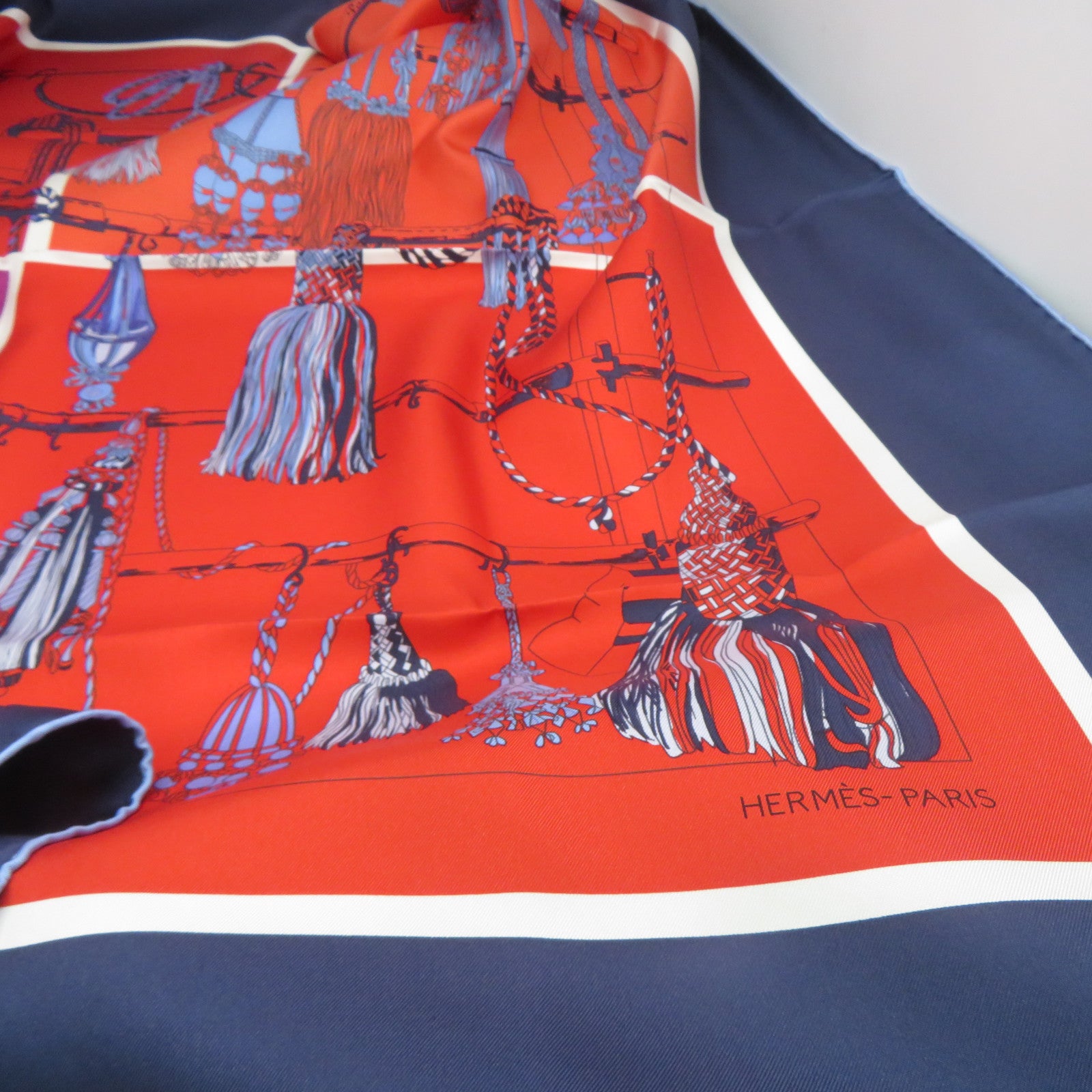 HERMES 【激減優惠】絲質Scarf絲巾藍色/紅色