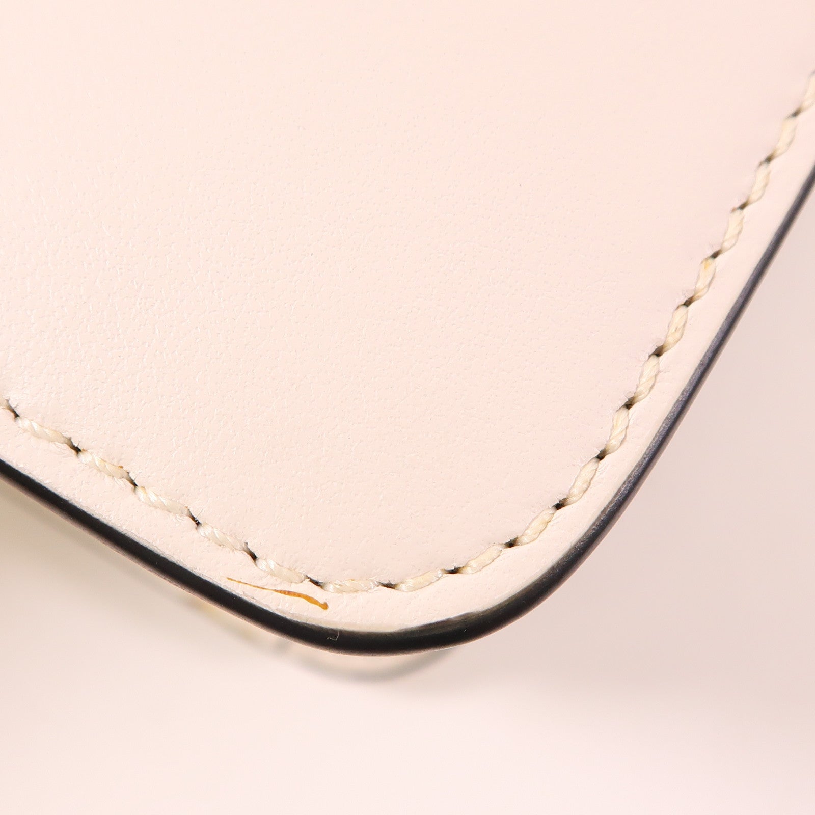 MARNI GHW Trunk Shoulder Bag SBMPN09NO5LV520 Calfskin Leather White