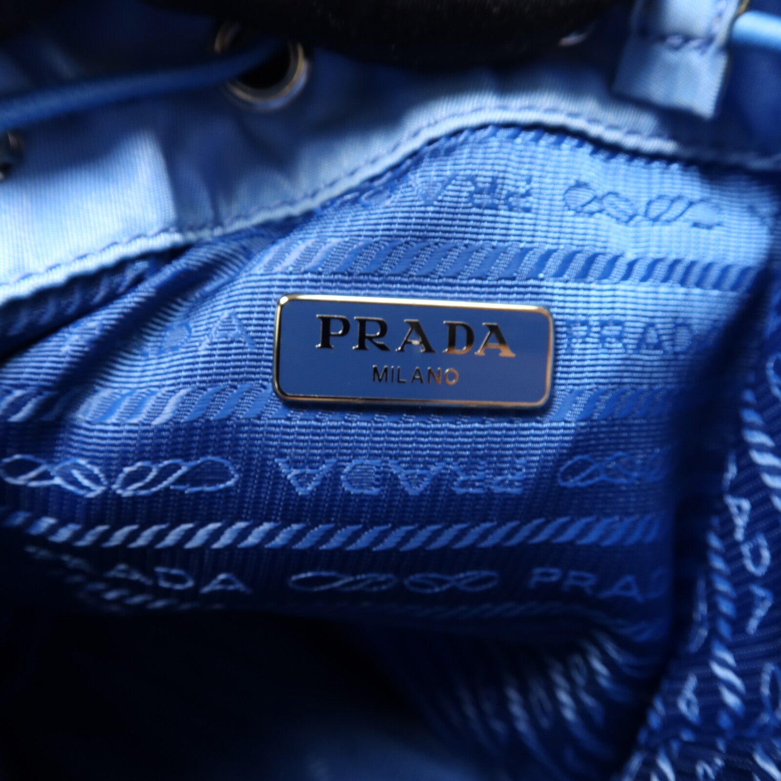 PRADA 尼龍Pouch手拿包