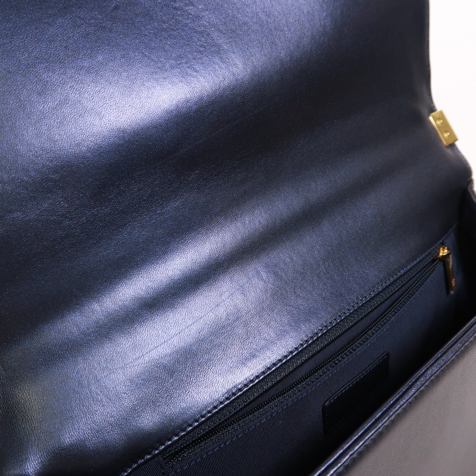 CHANEL 牛皮皮革Boy 30鏈帶肩背袋