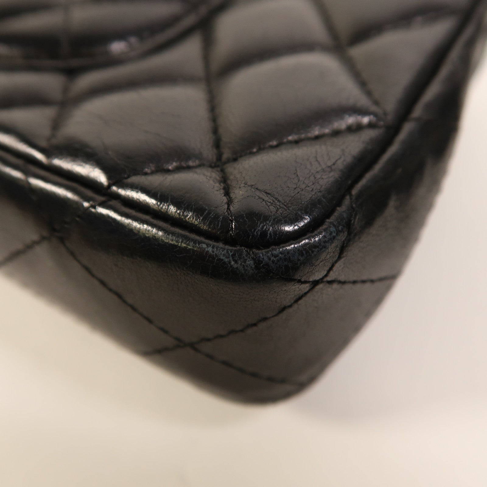 CHANEL 羊皮皮革Chain Shoulder銀扣鏈帶肩背袋