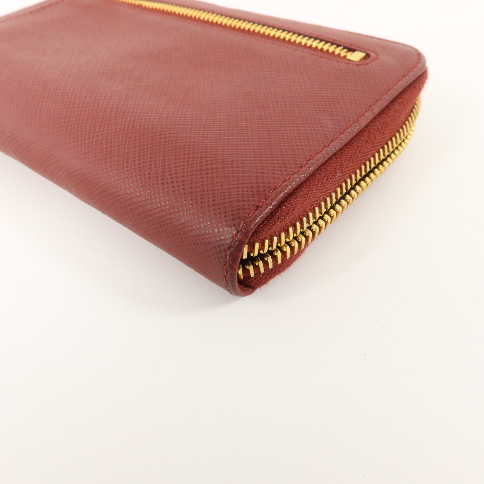 PRADA Saffiano皮革Wallet錢包
