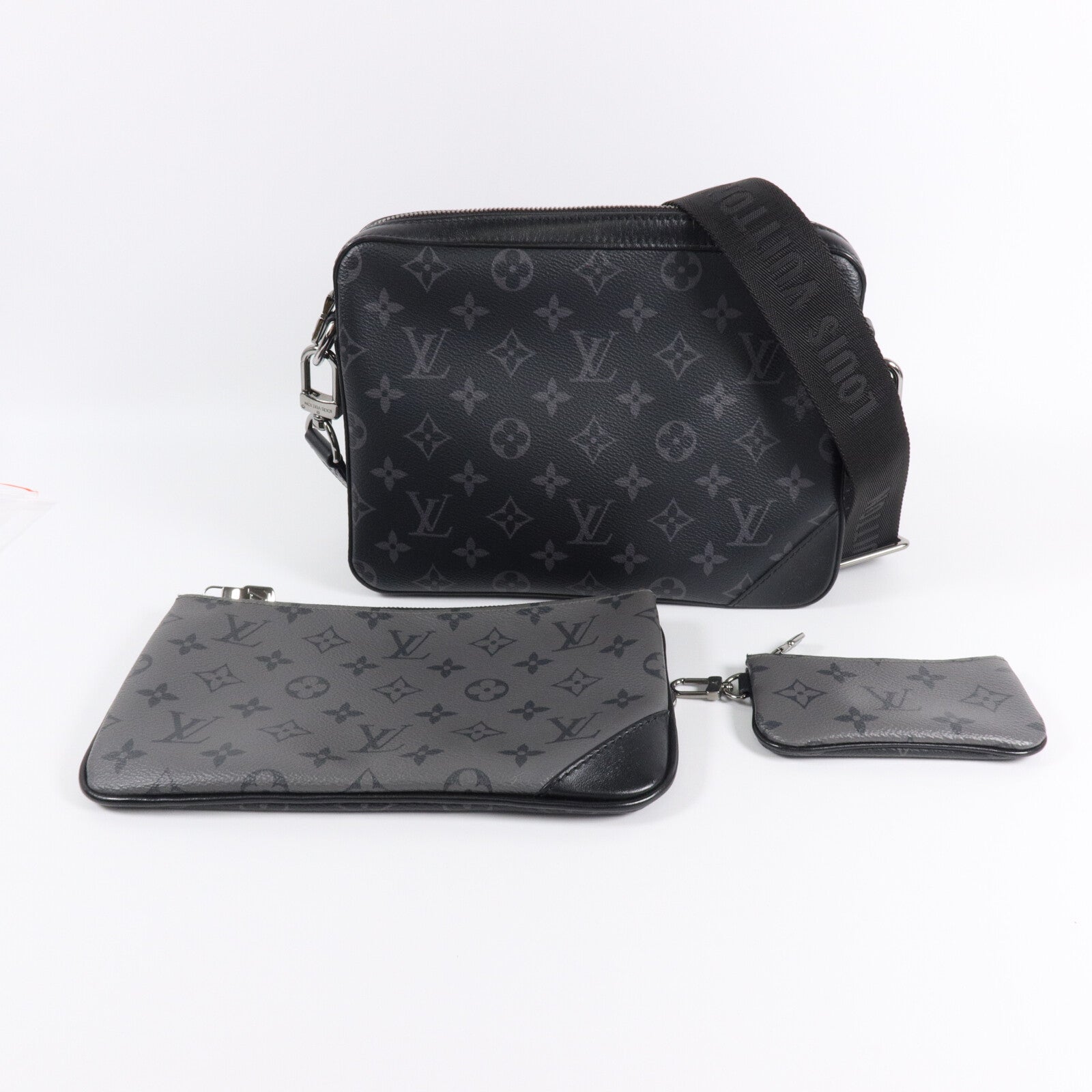LOUIS VUITTON Monogram Eclipse/Reverse Trio Messenger肩背袋