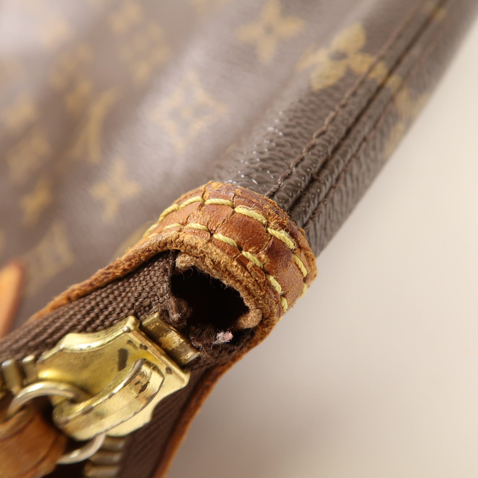 LOUIS VUITTON Monogram Lockit金扣手挽袋
