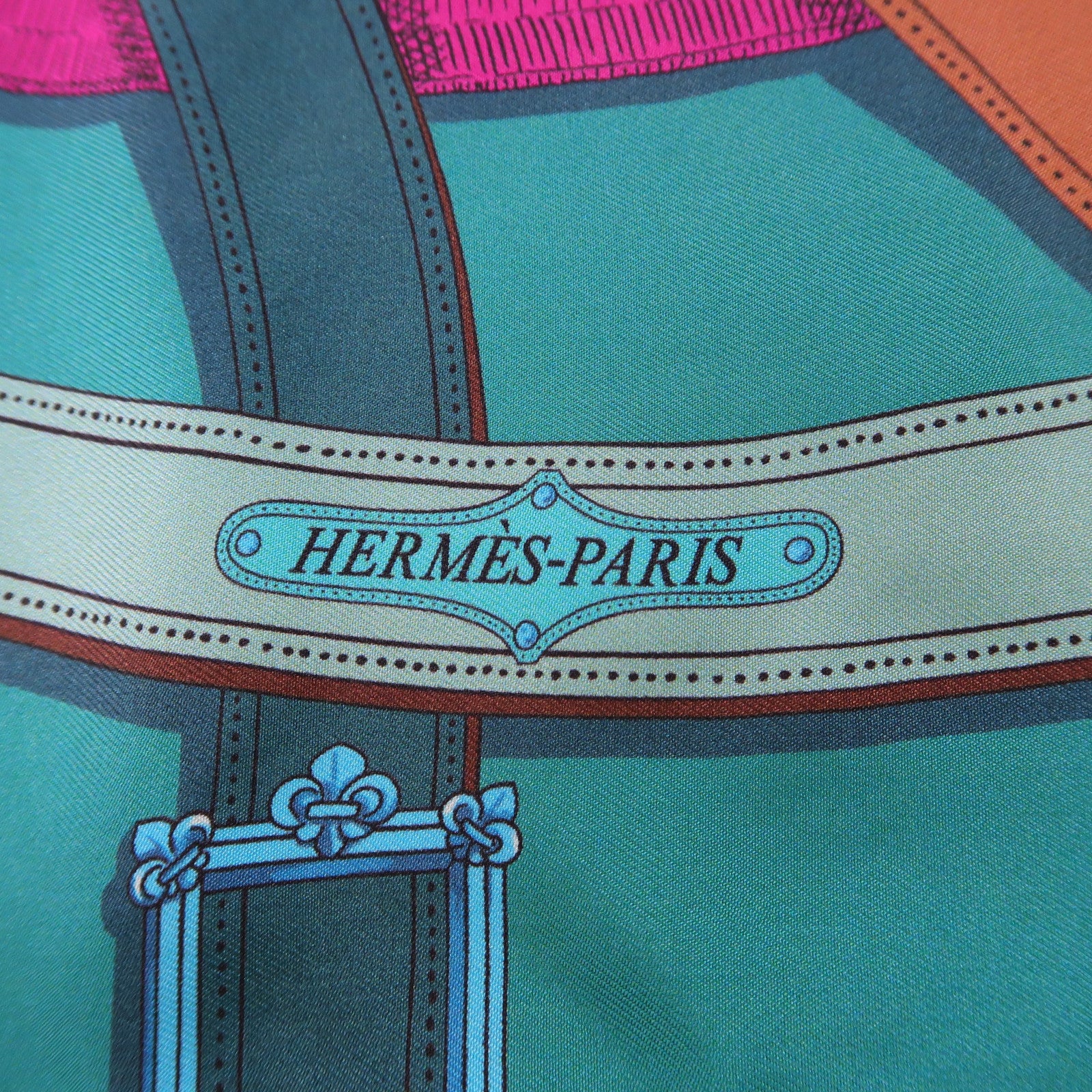 HERMES 絲質Maxi Twilly絲巾