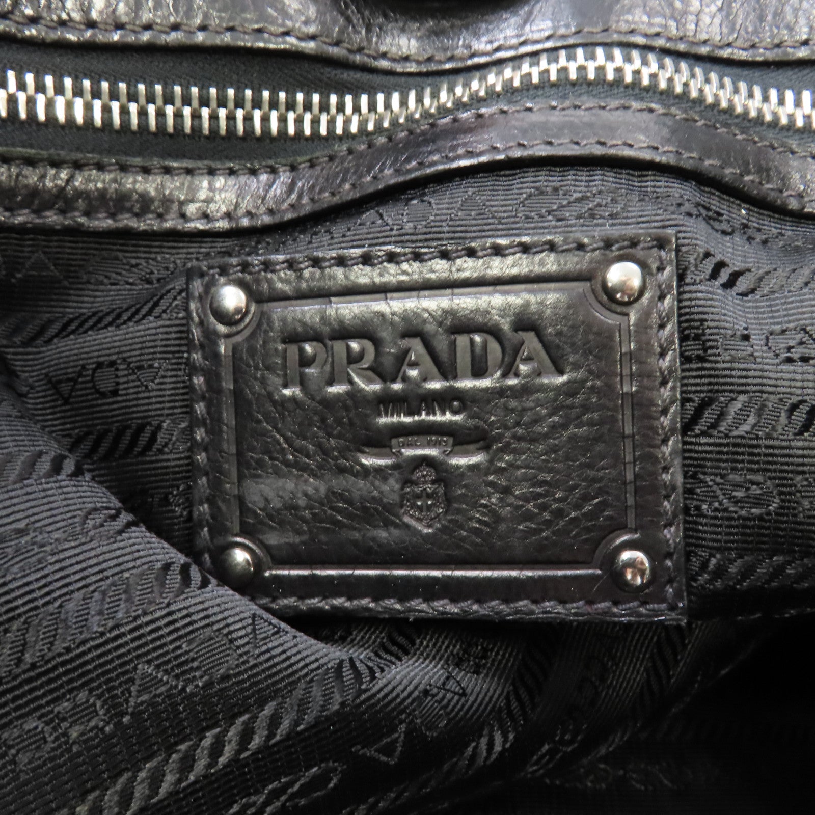 PRADA 牛皮皮革Tote Bag銀扣手挽袋黑色