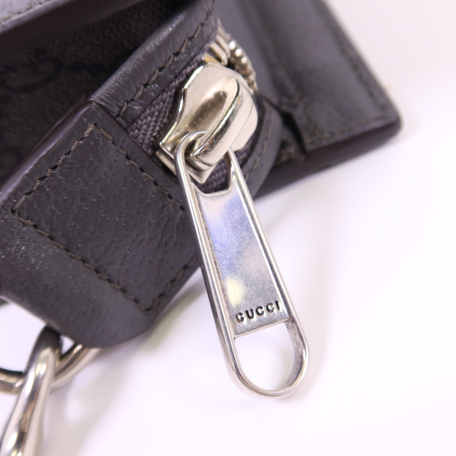 GUCCI 塗層帆布Ophidia Small Shoulder Bag銀扣肩背袋