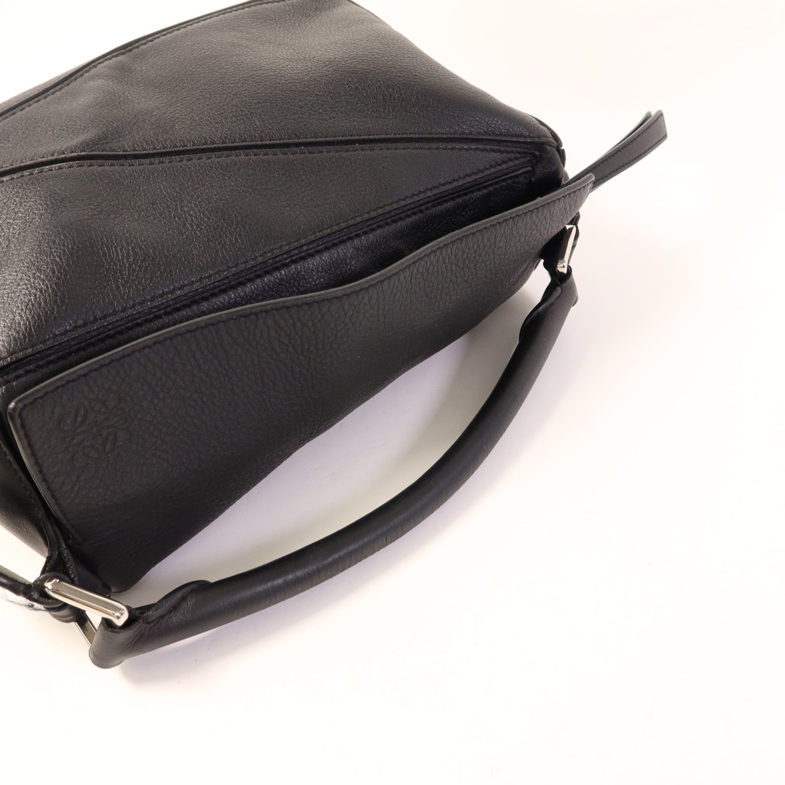 LOEWE 牛皮皮革Small Puzzle銀扣手挽肩背兩用袋