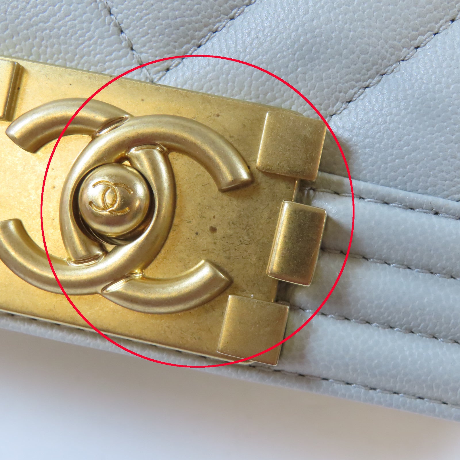 CHANEL 【激減優惠】斜紋Caviar皮革Boy金扣肩背袋灰色
