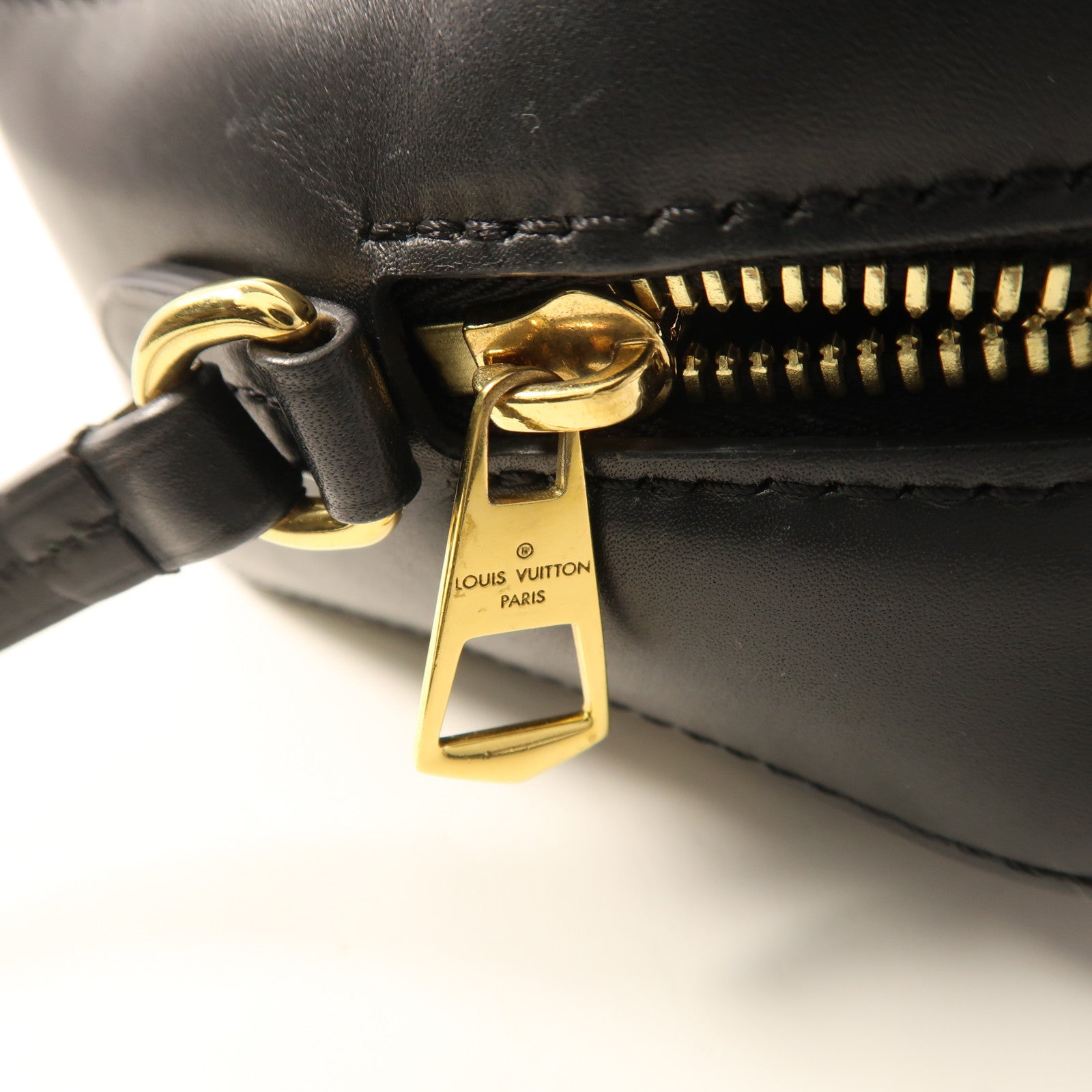 LOUIS VUITTON LV GHW Saintonge Shoulder Bag M43555 Monogram Brown/Black