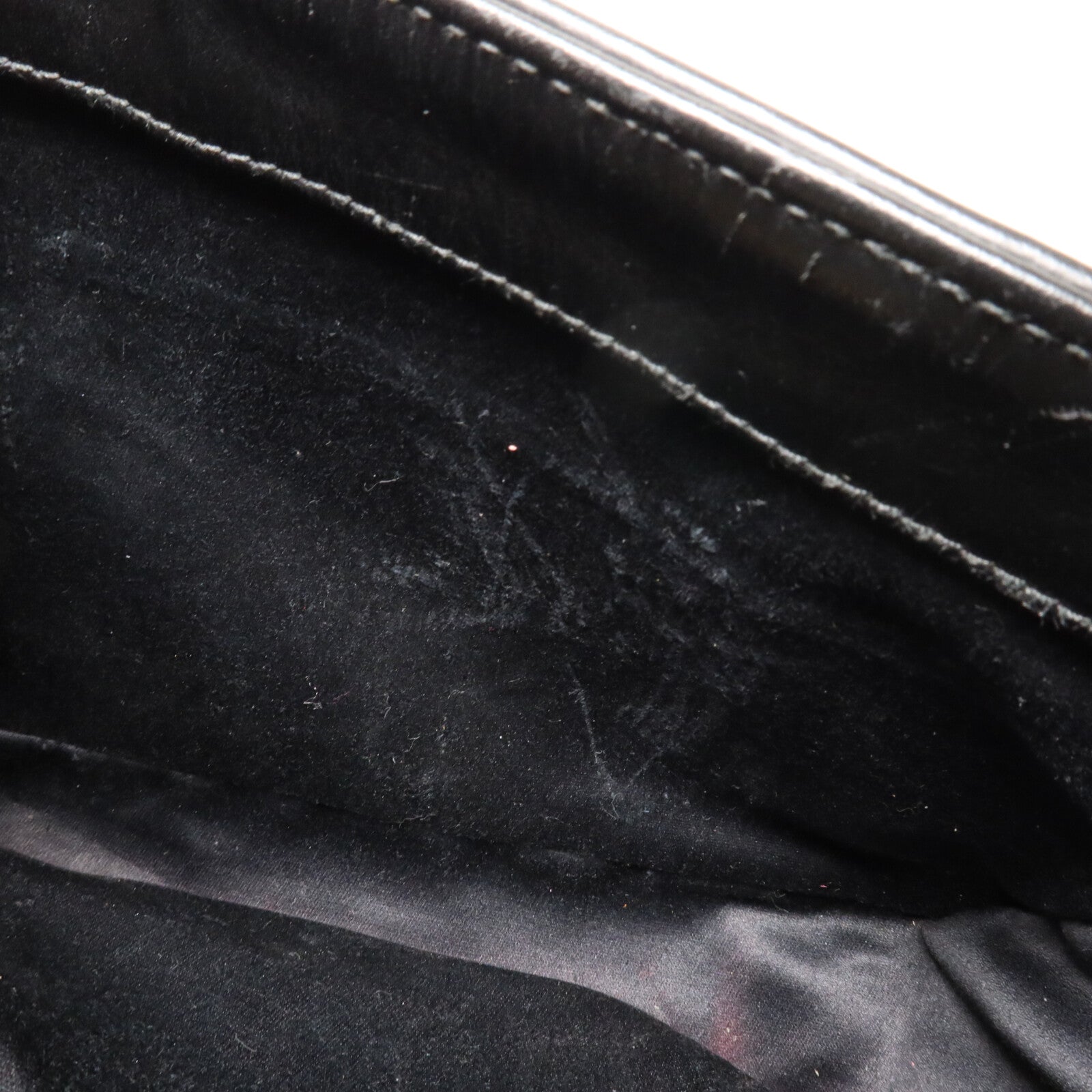 Miu Miu 牛皮皮革Shoulder Bag鏈帶肩背袋