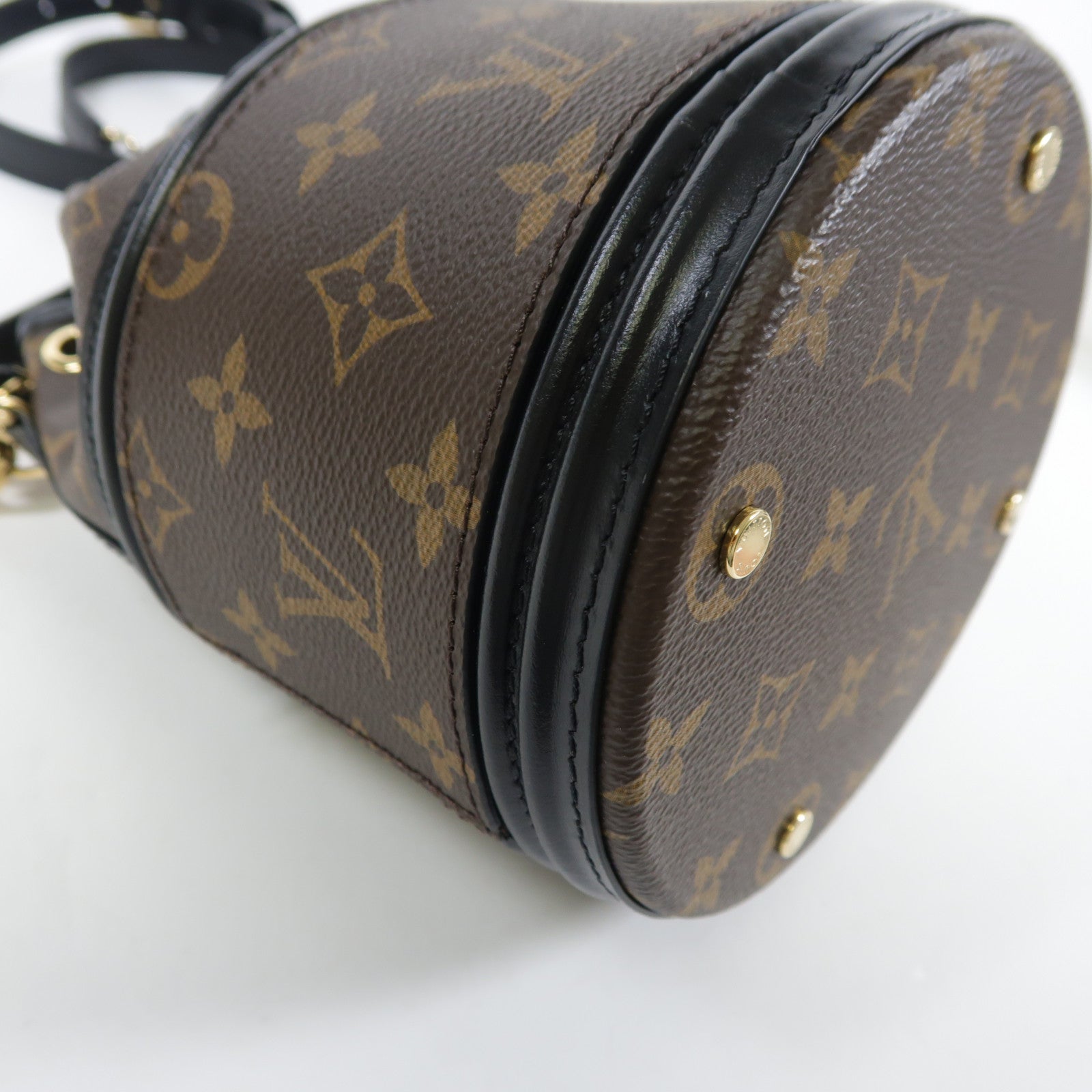 LOUIS VUITTON 【激減優惠】Monogram Canoe金扣手挽肩背兩用袋