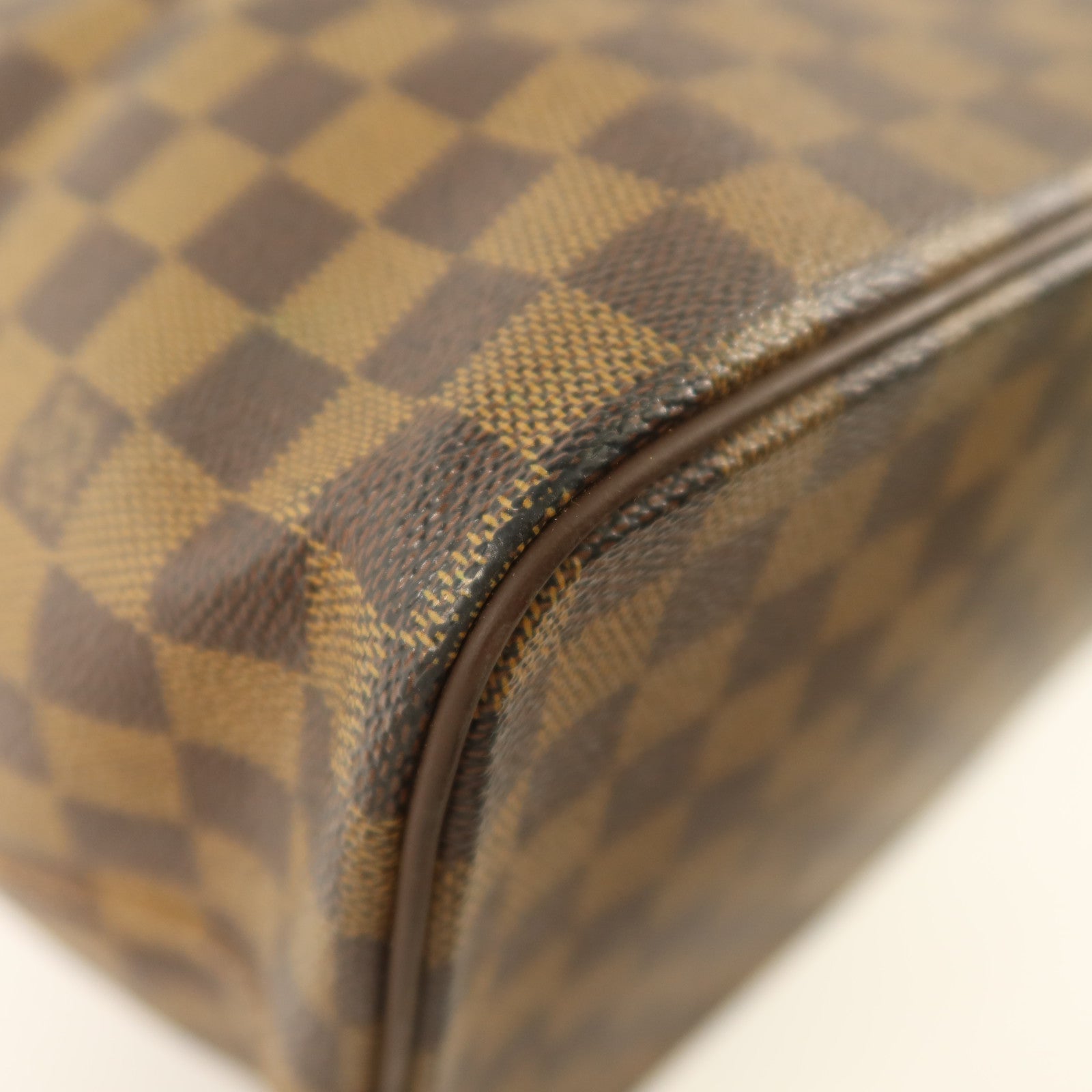 LOUIS VUITTON Damier Saleya MM金扣肩背袋