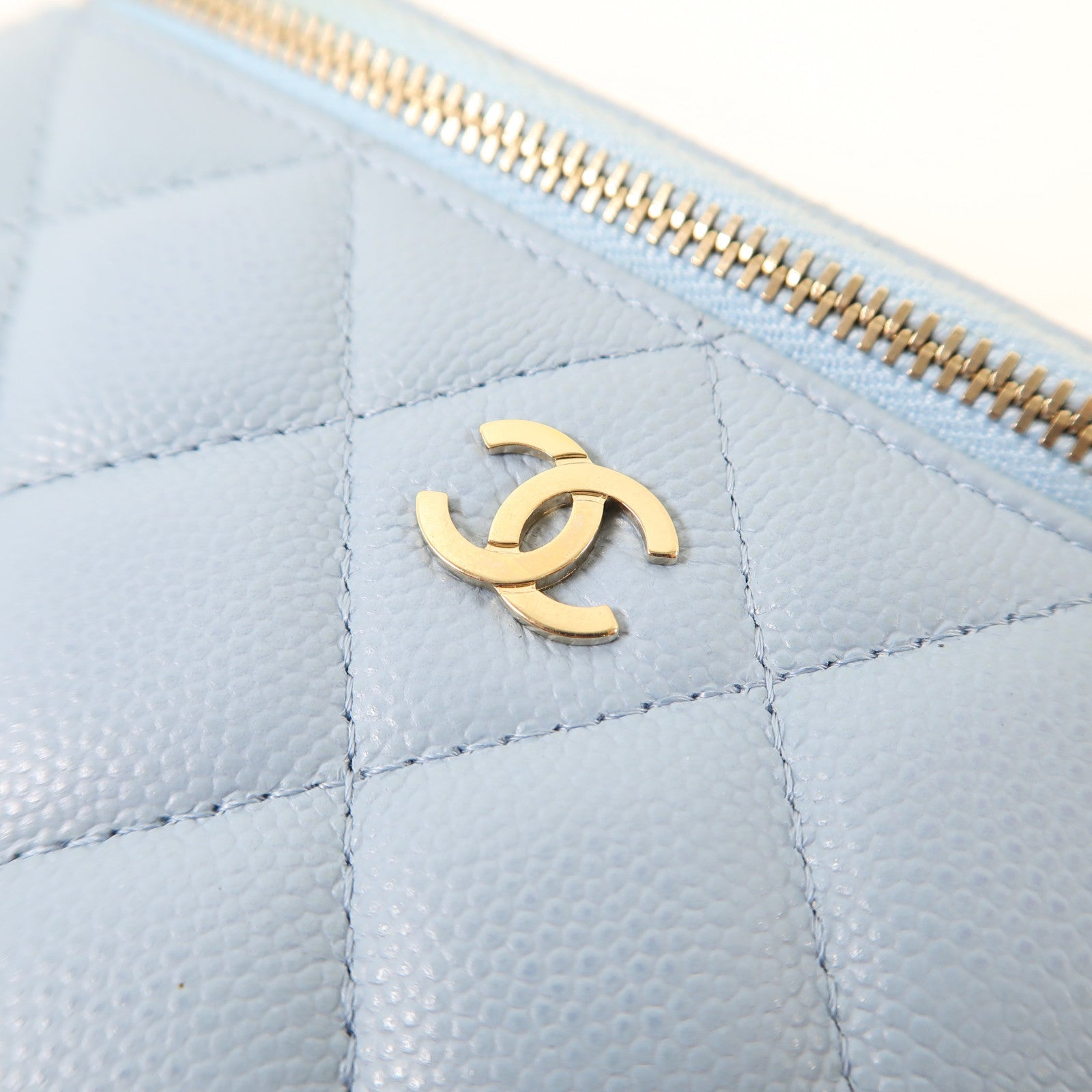 CHANEL 【激減優惠】菱格牛皮皮革Vanity Case金扣鏈帶肩背袋藍色