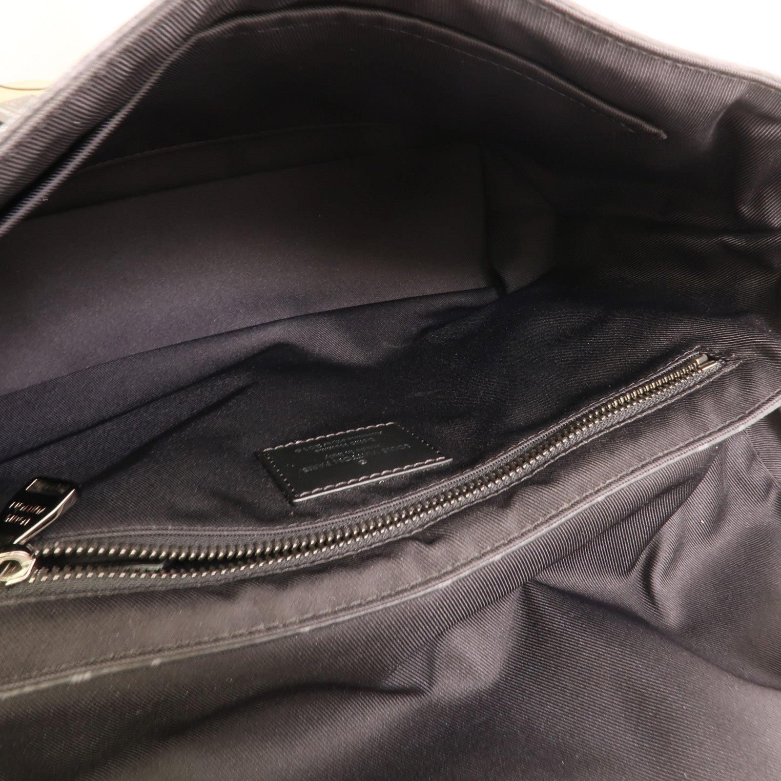 LOUIS VUITTON Monogram Eclipse Messenger PM Voyager銀扣肩背袋