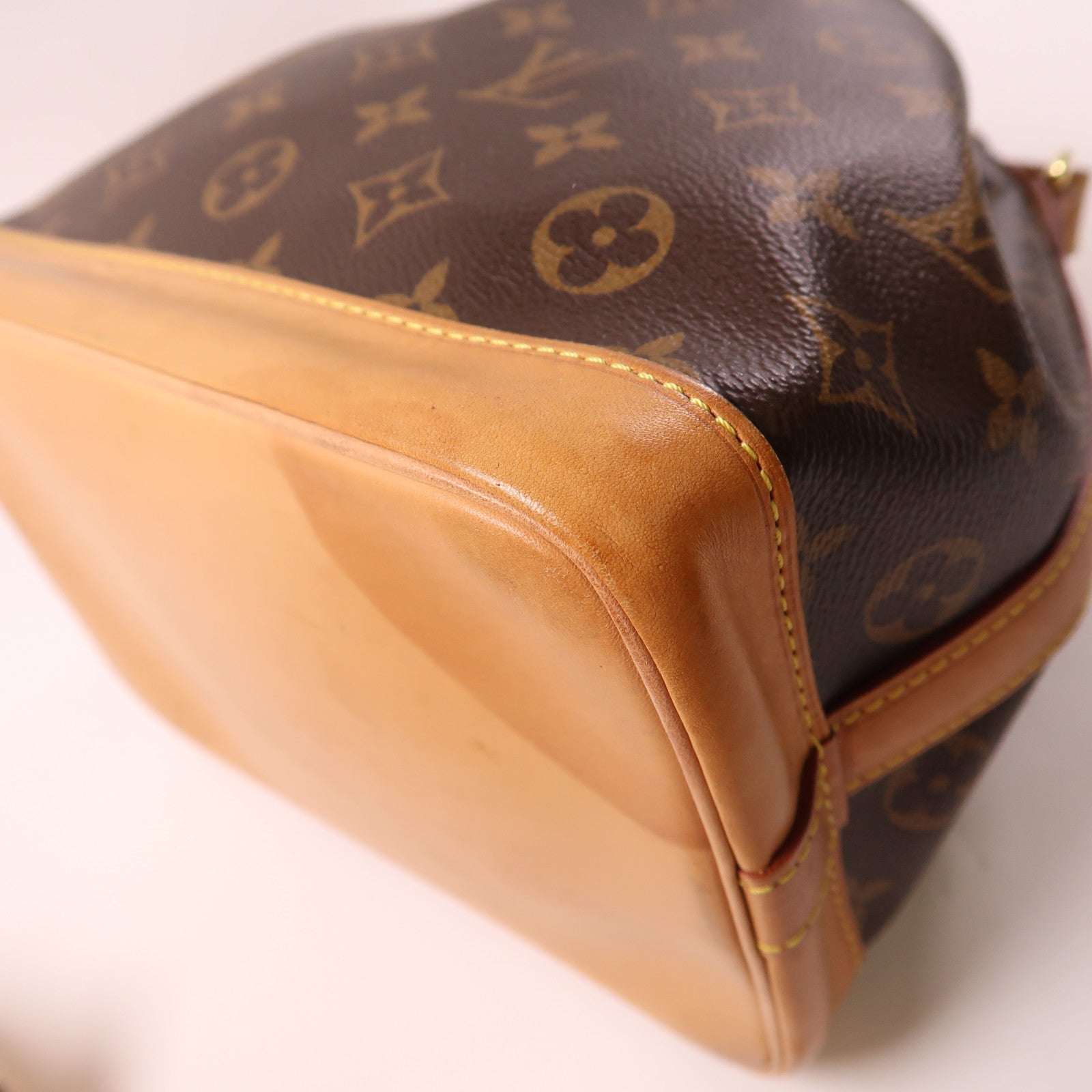 LOUIS VUITTON Monogram Noe BB金扣肩背袋啡色