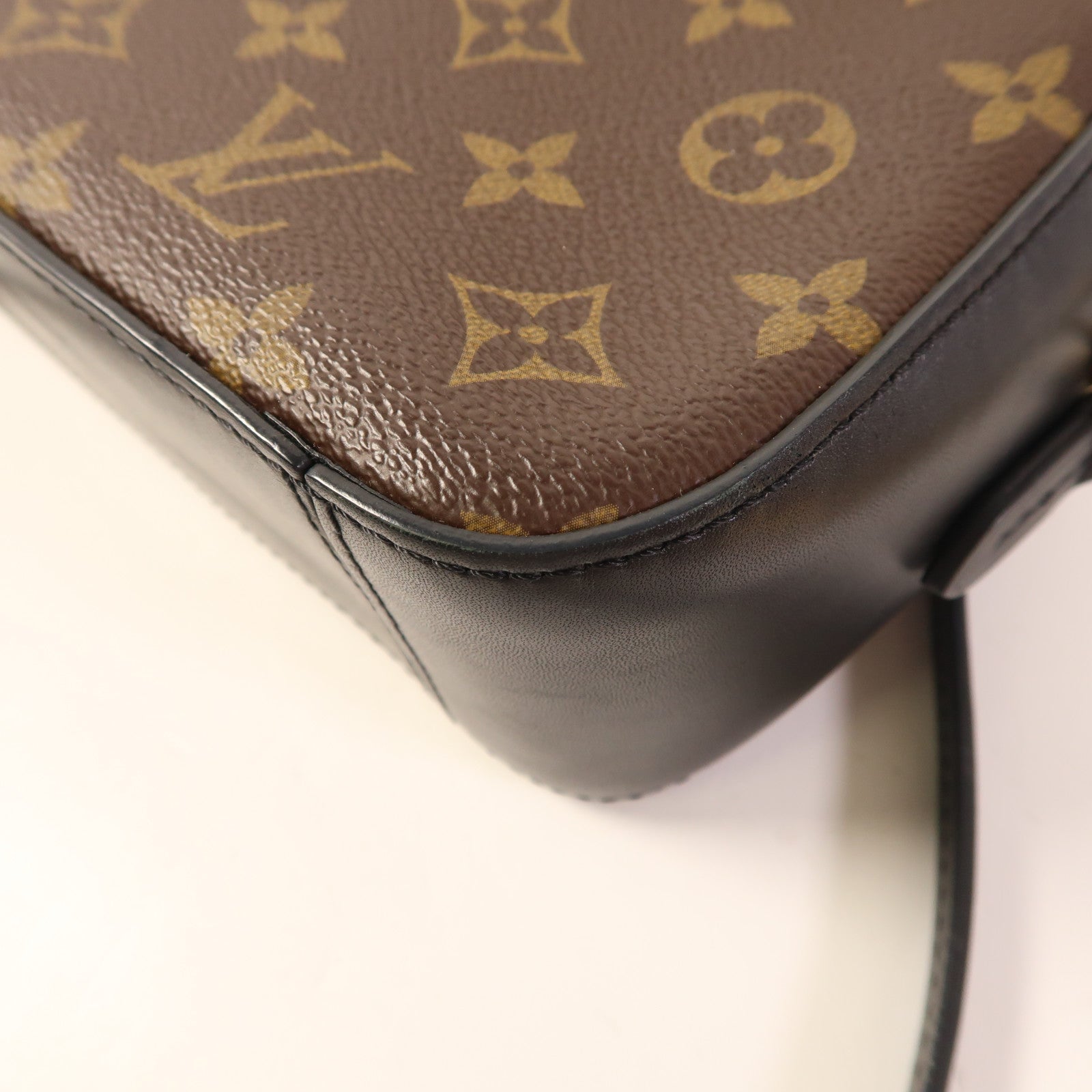 LOUIS VUITTON LV GHW Saintonge Shoulder Bag M43555 Monogram Brown/Black
