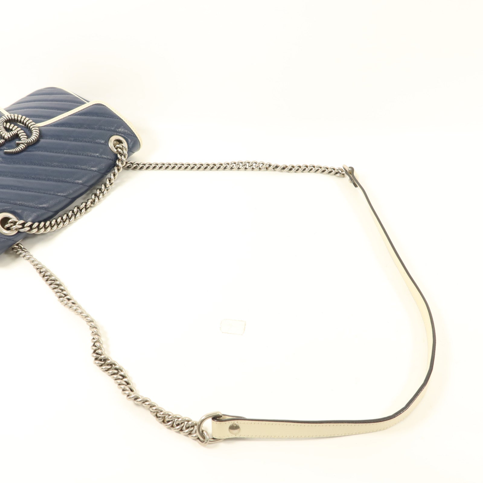 GUCCI 牛皮皮革GG Marmont Medium銀扣鏈帶肩背袋