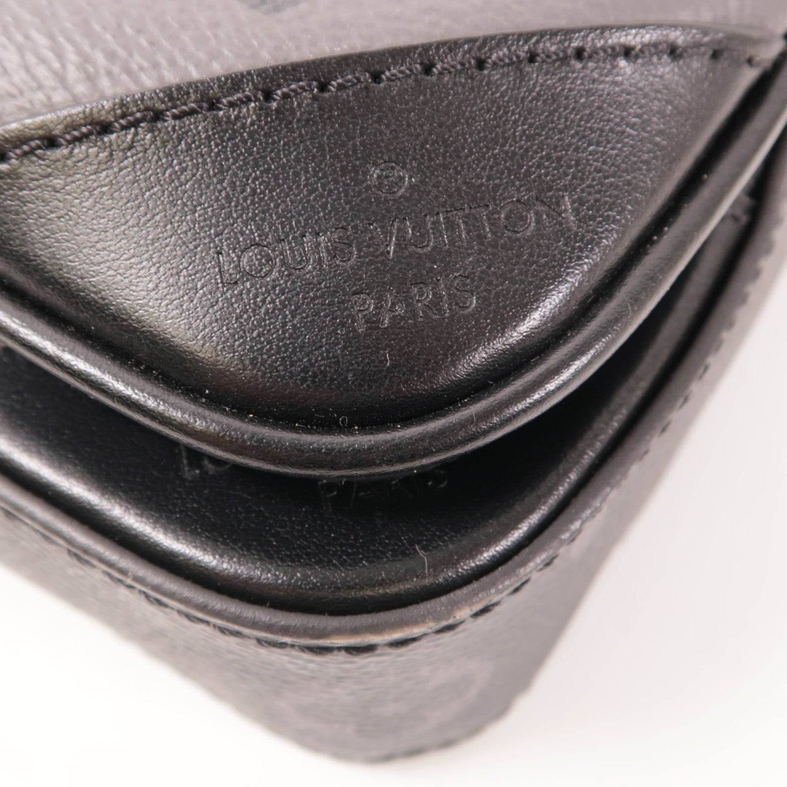 LOUIS VUITTON LV SHW Trio Messenger Shoulder Bag M69443 Monogram Eclipse Reverse