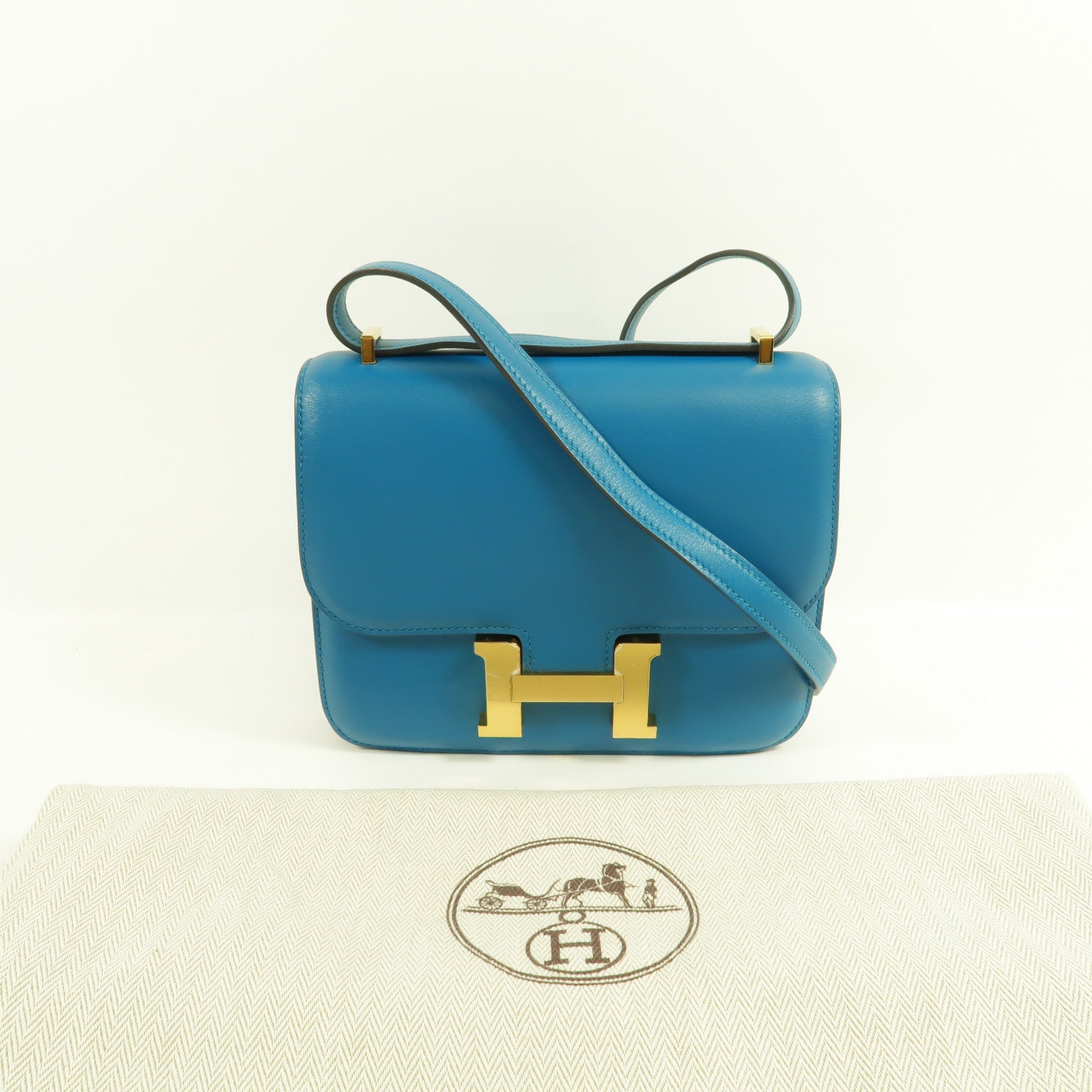 HERMES Swift皮革Constance Mini肩背袋Bleu Zanzibar