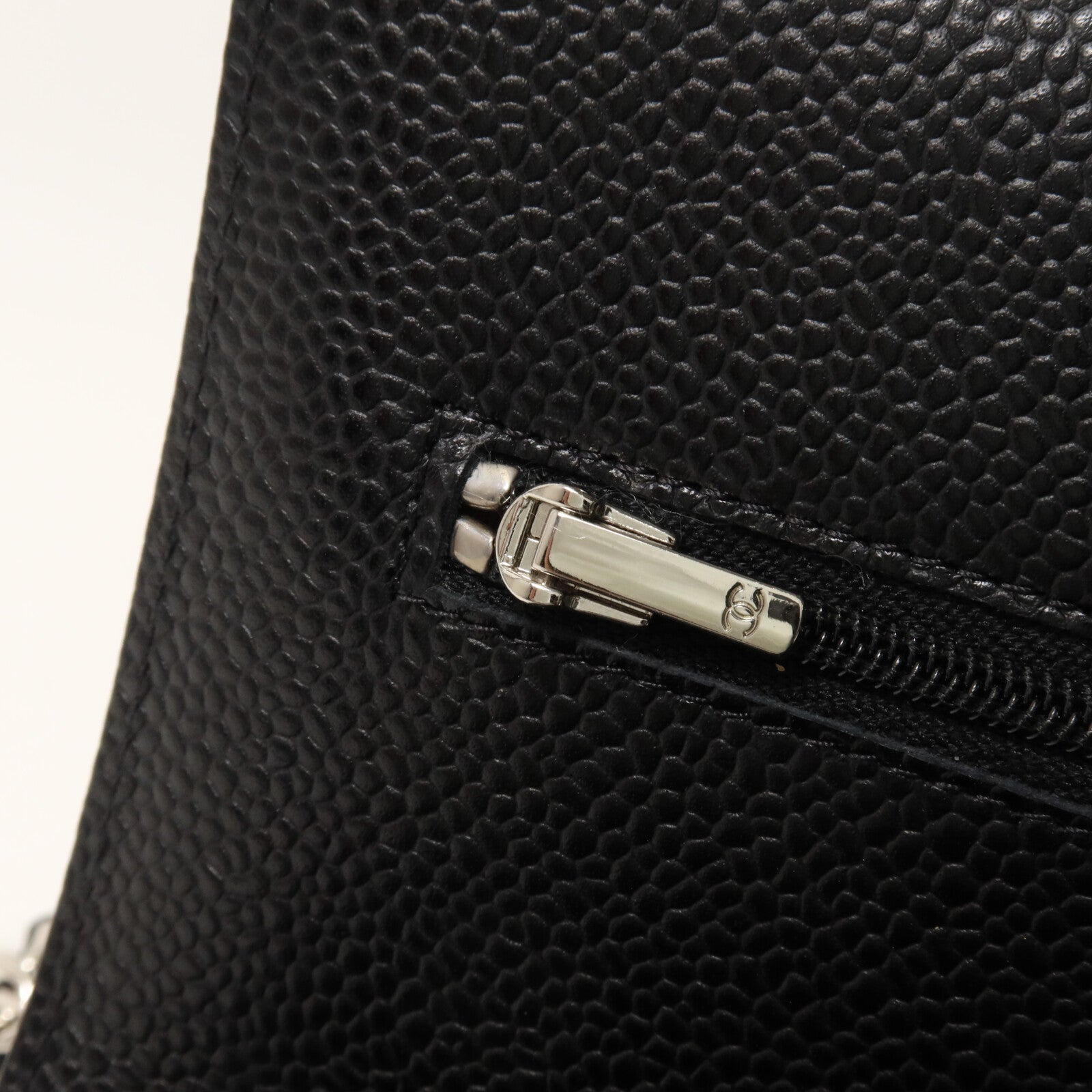 CHANEL 牛皮皮革WOC Wallet On Chain鏈帶肩背袋