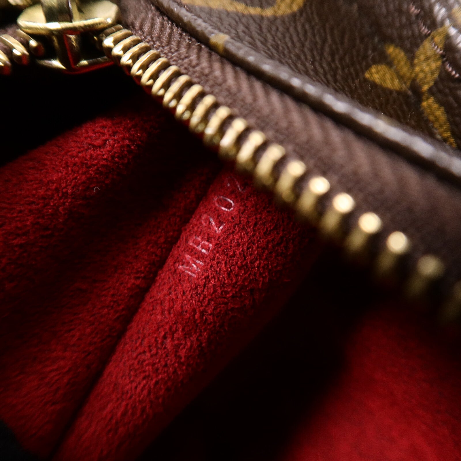 LOUIS VUITTON Monogram Multipli Cite金扣肩背袋