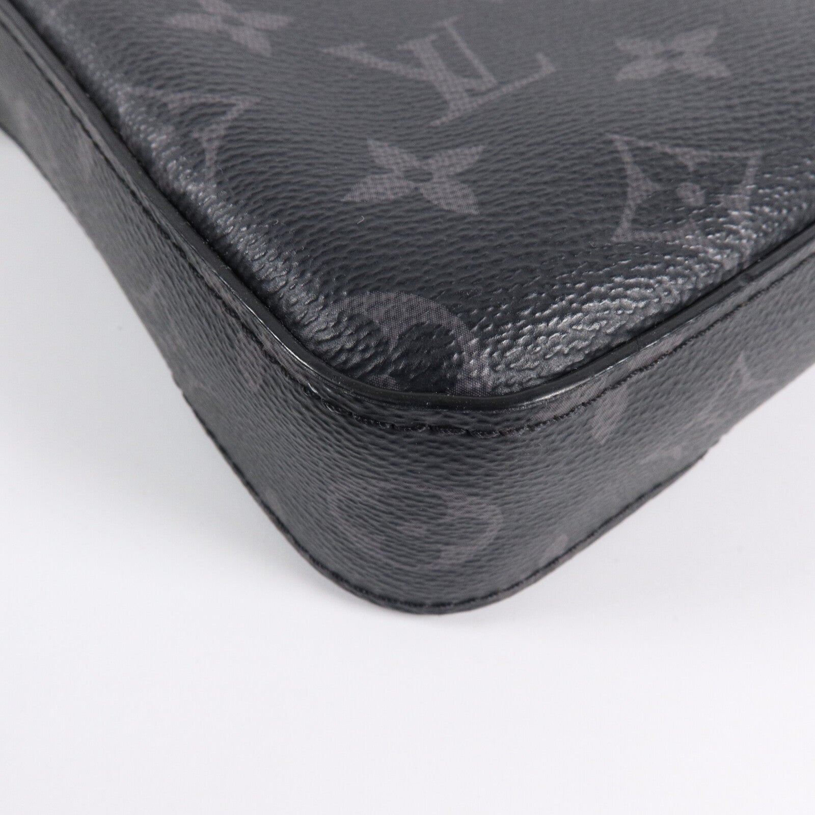 LOUIS VUITTON Monogram Eclipse/Reverse Trio Messenger肩背袋