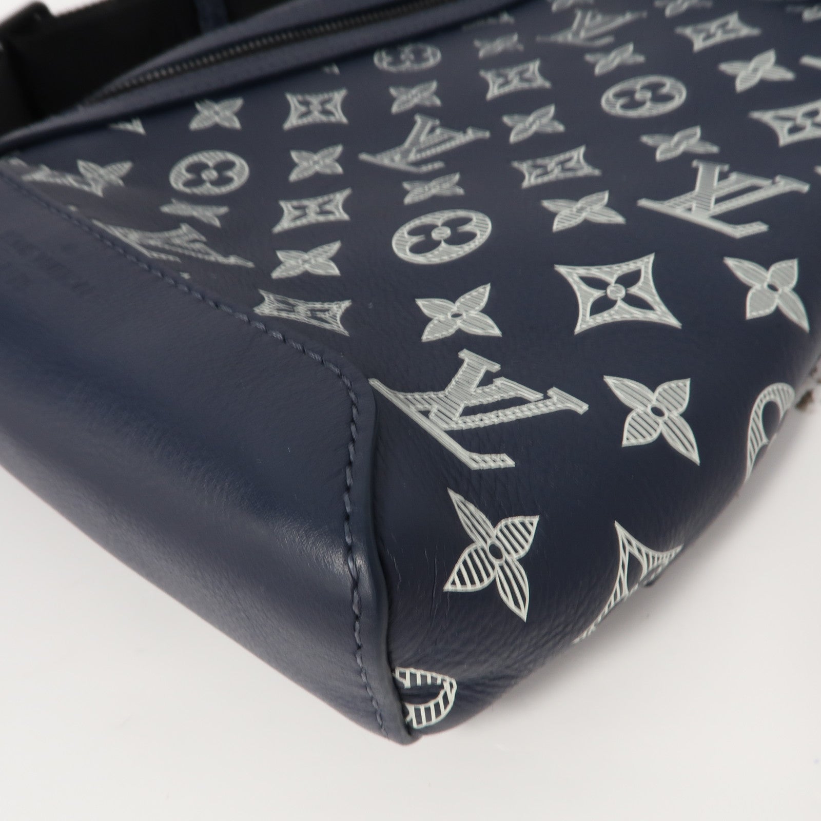 LOUIS VUITTON Monogram Duo Slingbag肩背袋深藍色