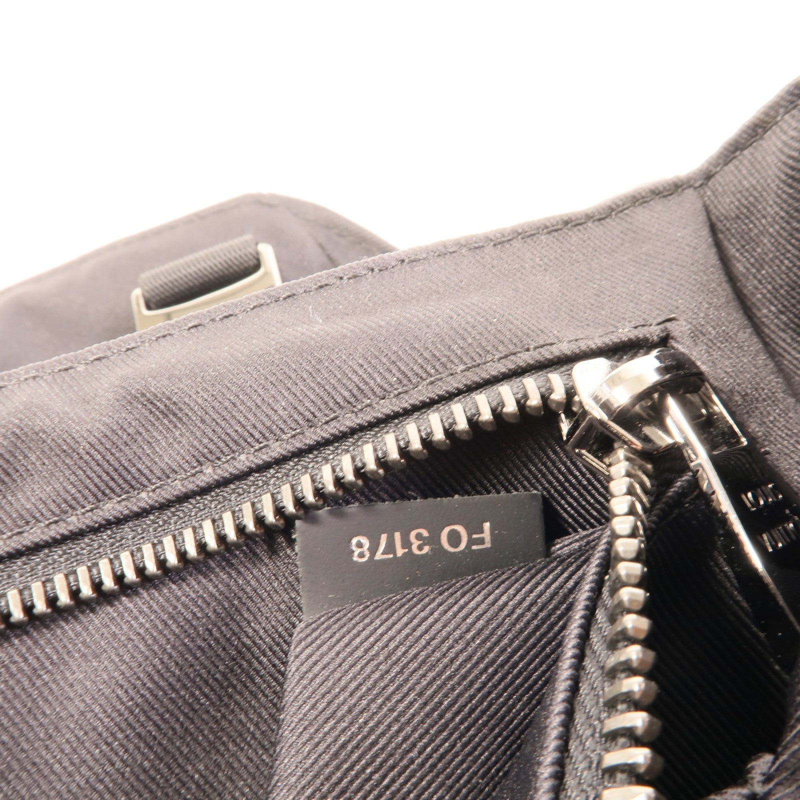 LOUIS VUITTON Monogram Eclipse Messenger PM Voyager銀扣肩背袋