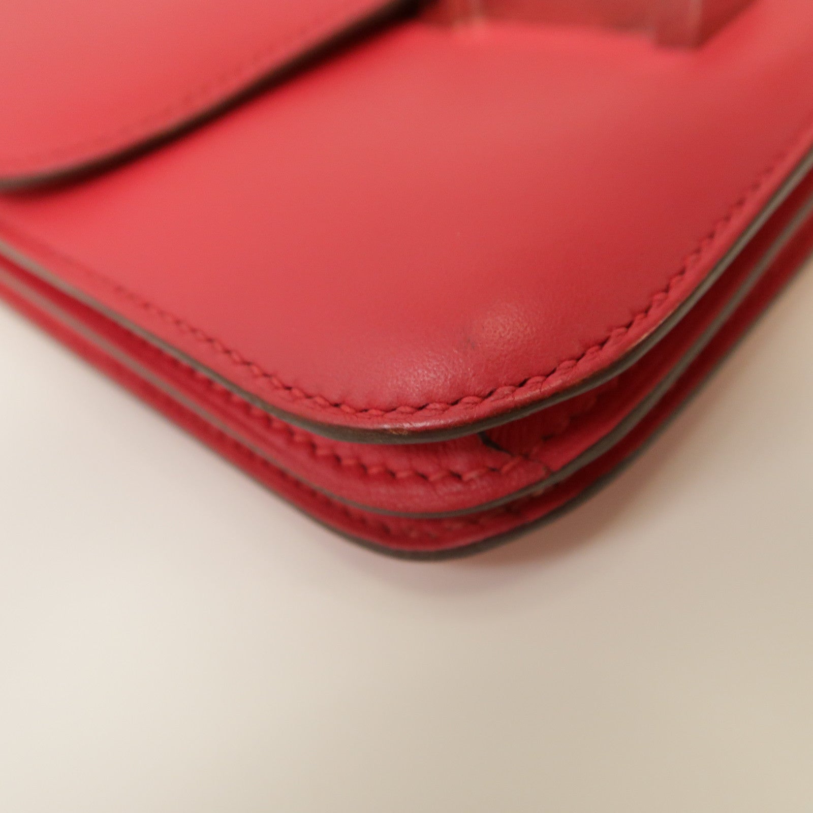 HERMES 【激減優惠】Swift皮革Mini Constance銀扣肩背袋紅色