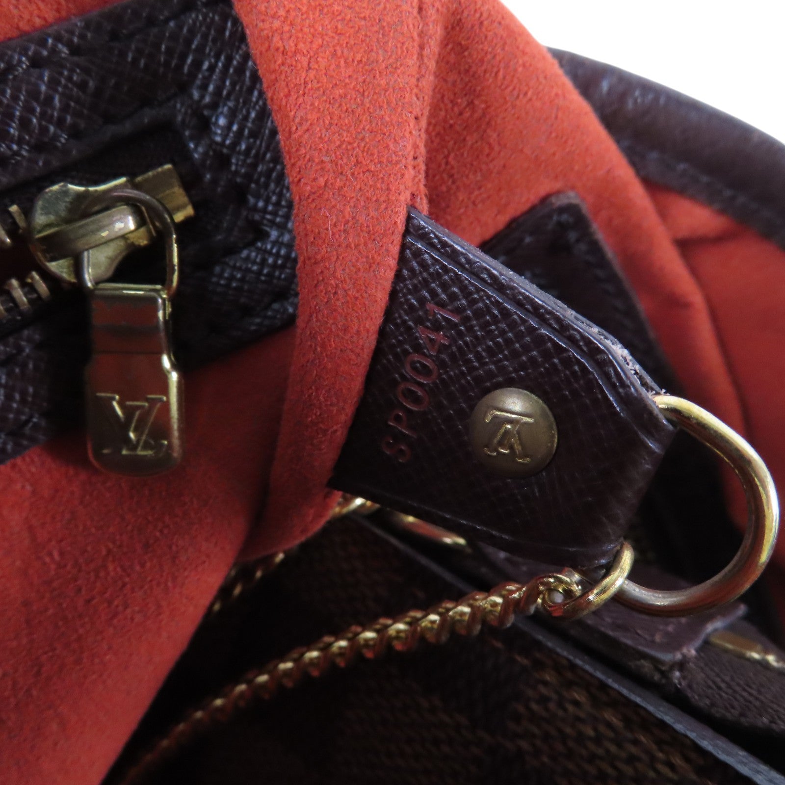 LOUIS VUITTON Damier Ebene Marais金扣肩背袋