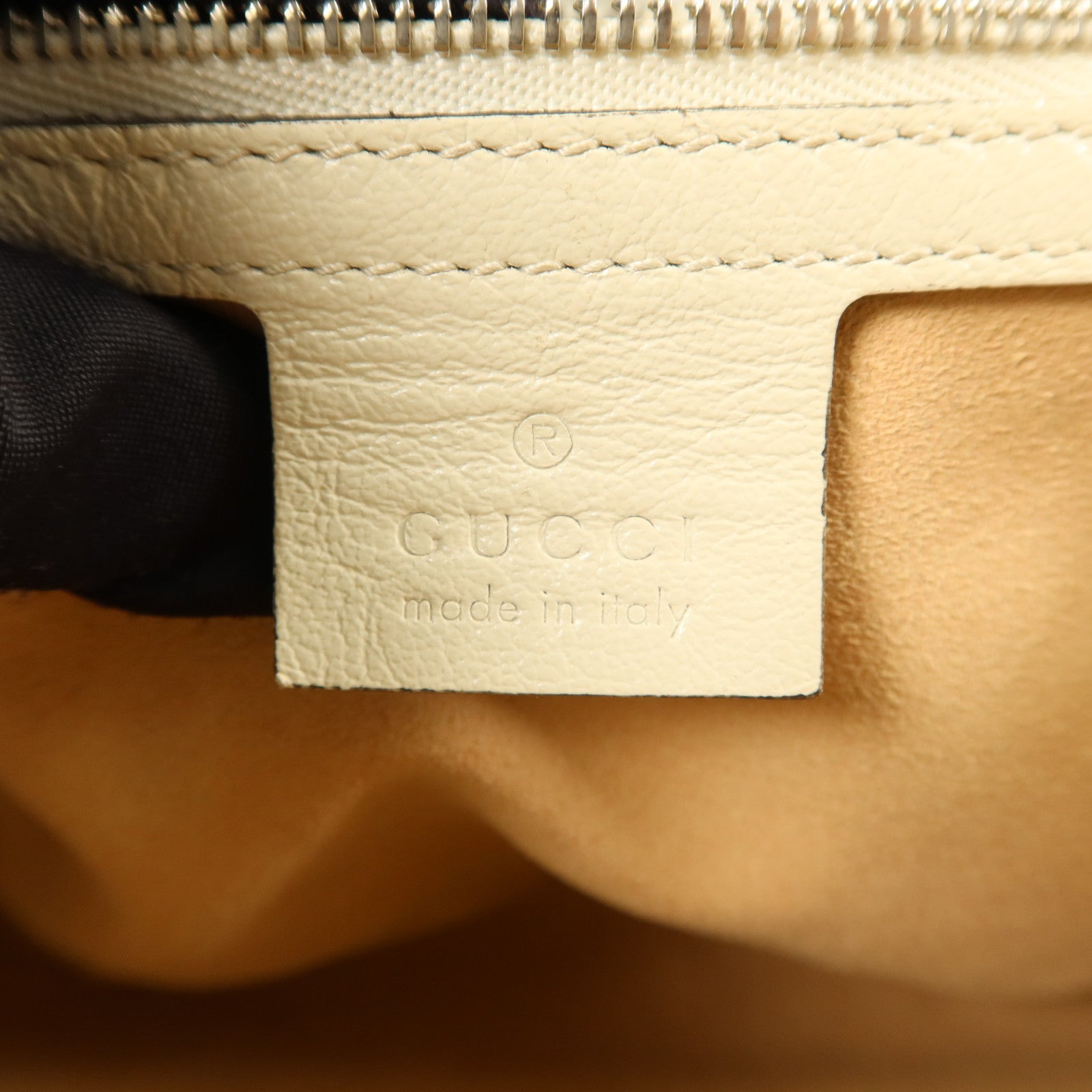 GUCCI 牛皮皮革GG Marmont Medium銀扣鏈帶肩背袋