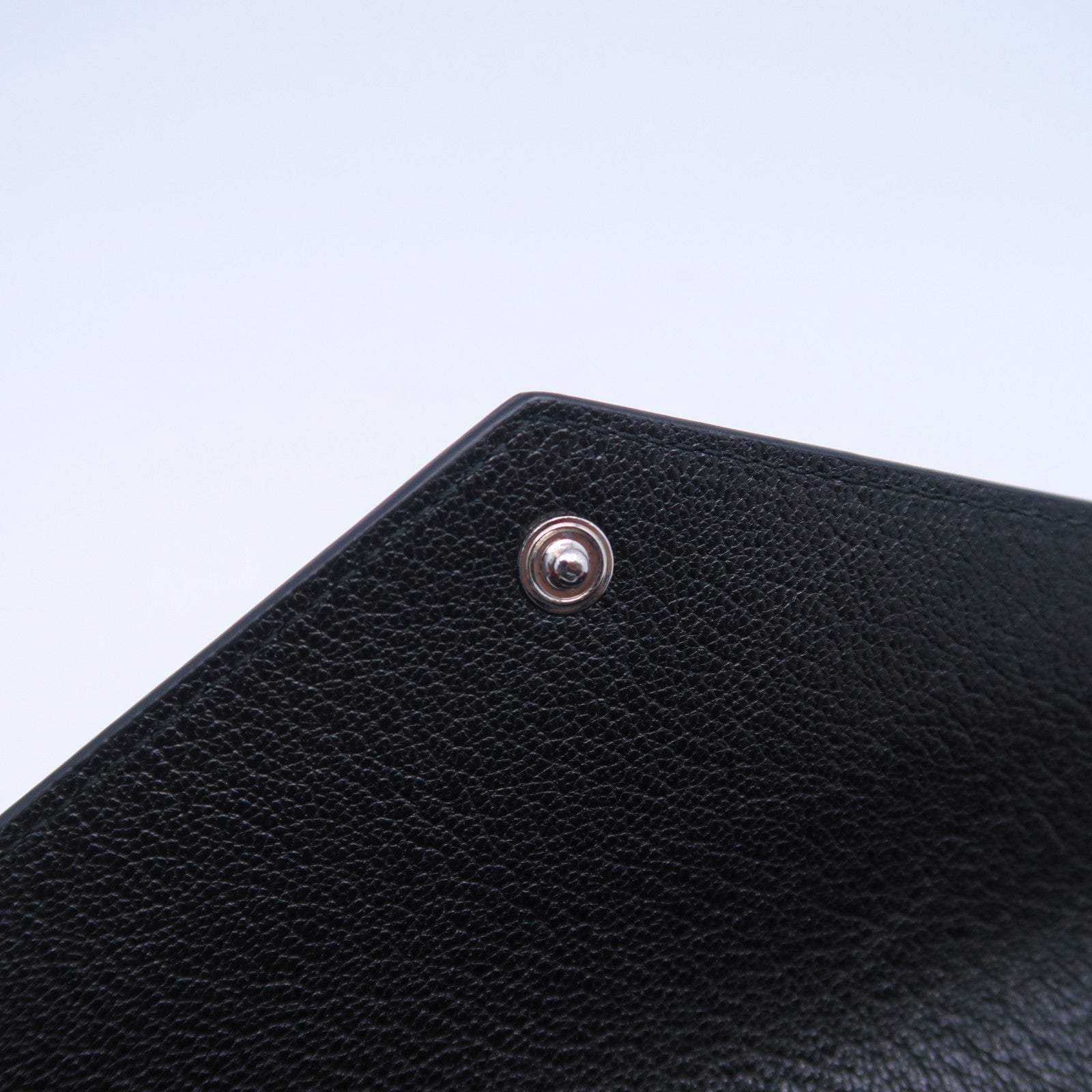 Miu Miu 牛皮皮革Long Wallet銀扣長錢包黑色