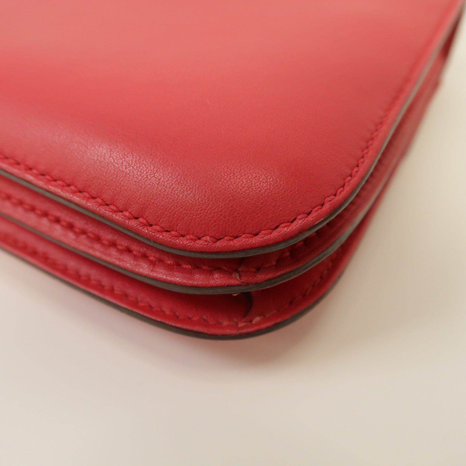 HERMES 【激減優惠】Swift皮革Mini Constance銀扣肩背袋紅色