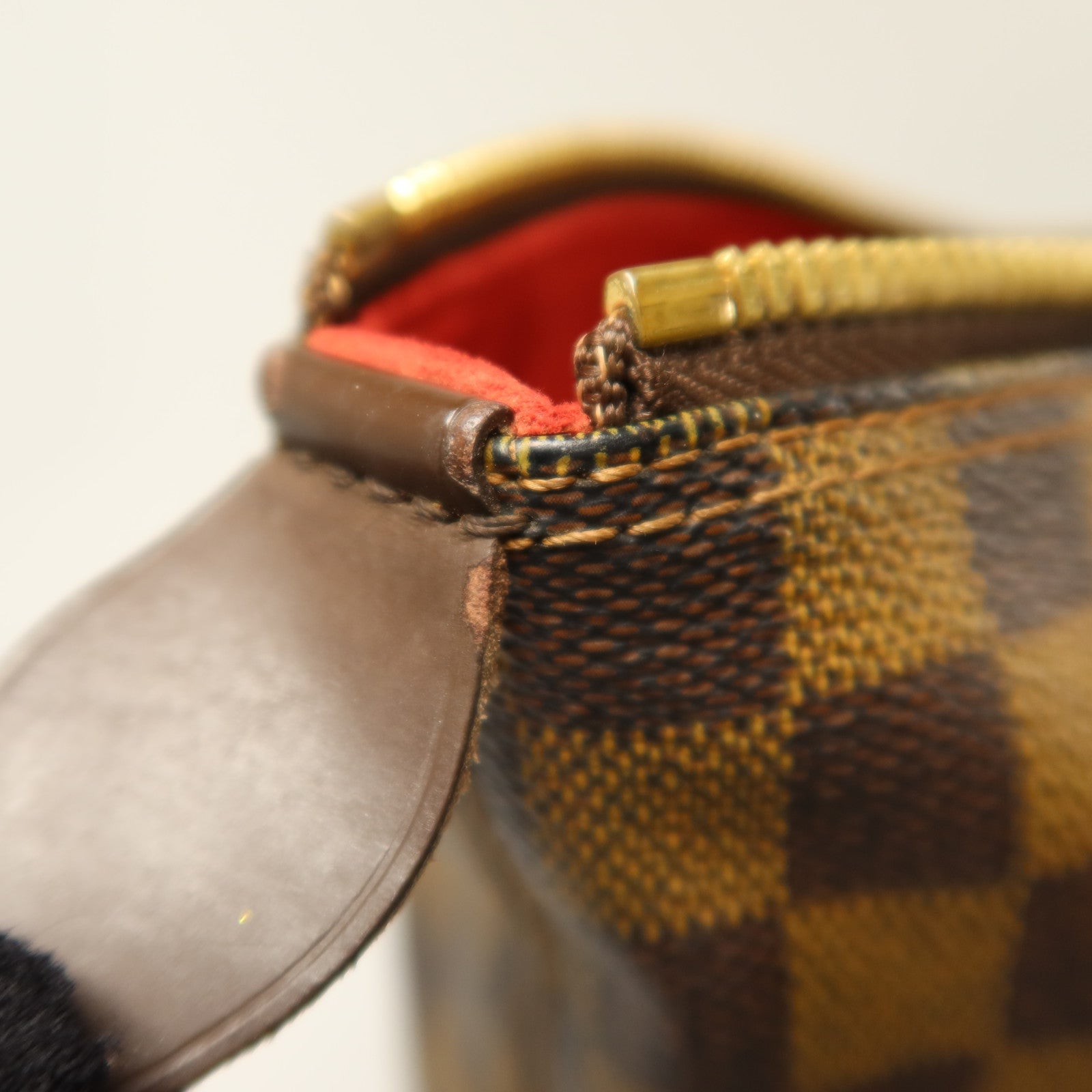 LOUIS VUITTON Damier Saleya MM金扣肩背袋