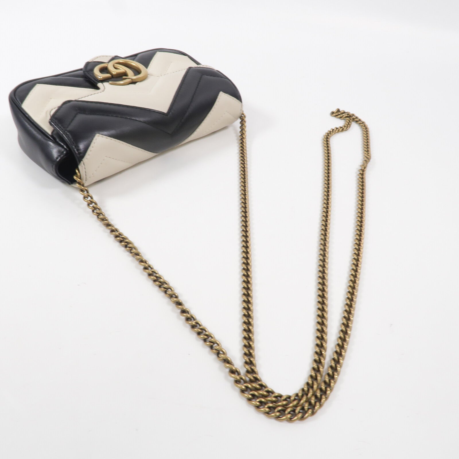 GUCCI 牛皮皮革GG Marmont Super Mini鏈帶肩背袋