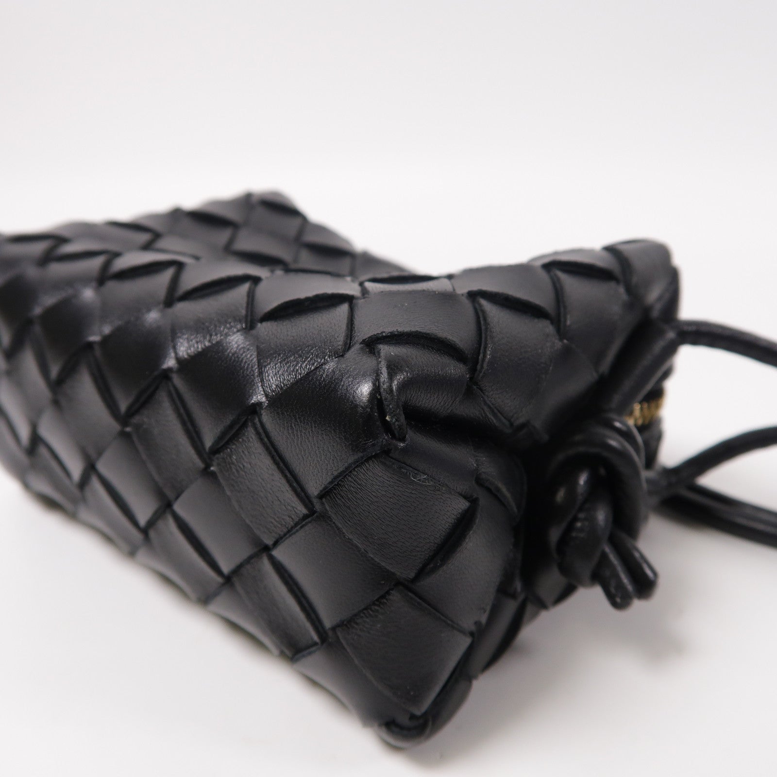 BOTTEGA VENETA 【激減優惠】羊皮皮革Shoulder Bag金扣肩背袋黑色