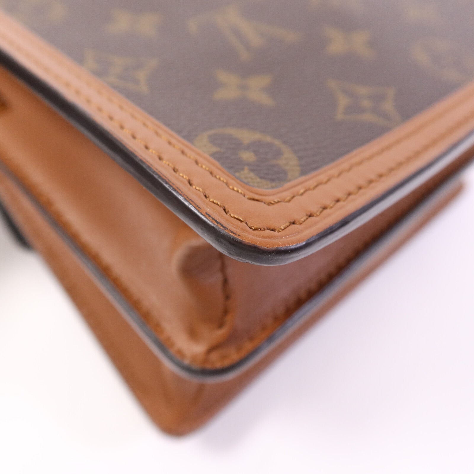 LOUIS VUITTON 【激減優惠】Monogram Reverse Mini Dauphine金扣肩背袋