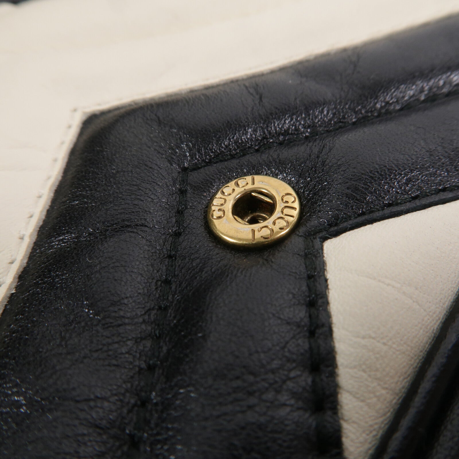 GUCCI 牛皮皮革GG Marmont Super Mini鏈帶肩背袋