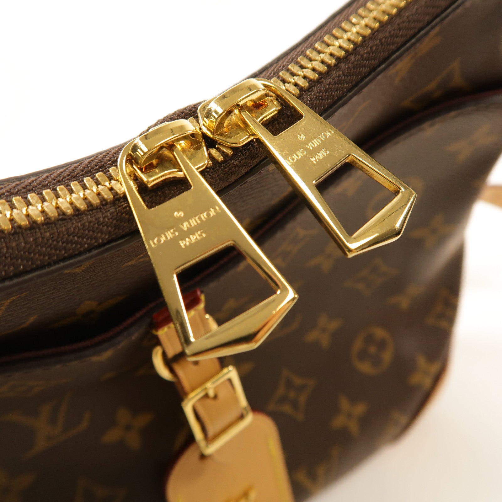 LOUIS VUITTON Monogram Odeon金扣肩背袋