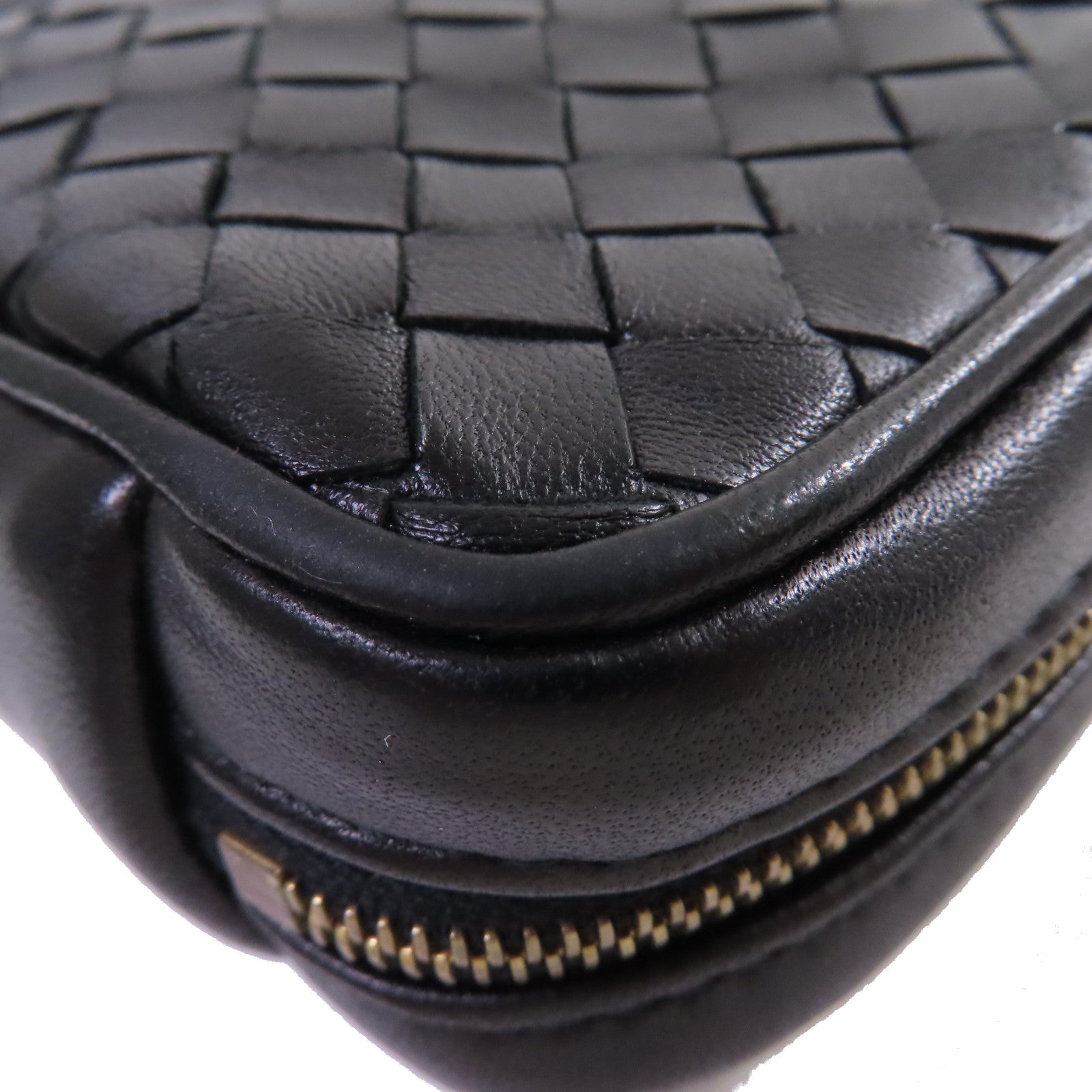 BOTTEGA VENETA 織紋皮革Pouch金扣手拿包黑色