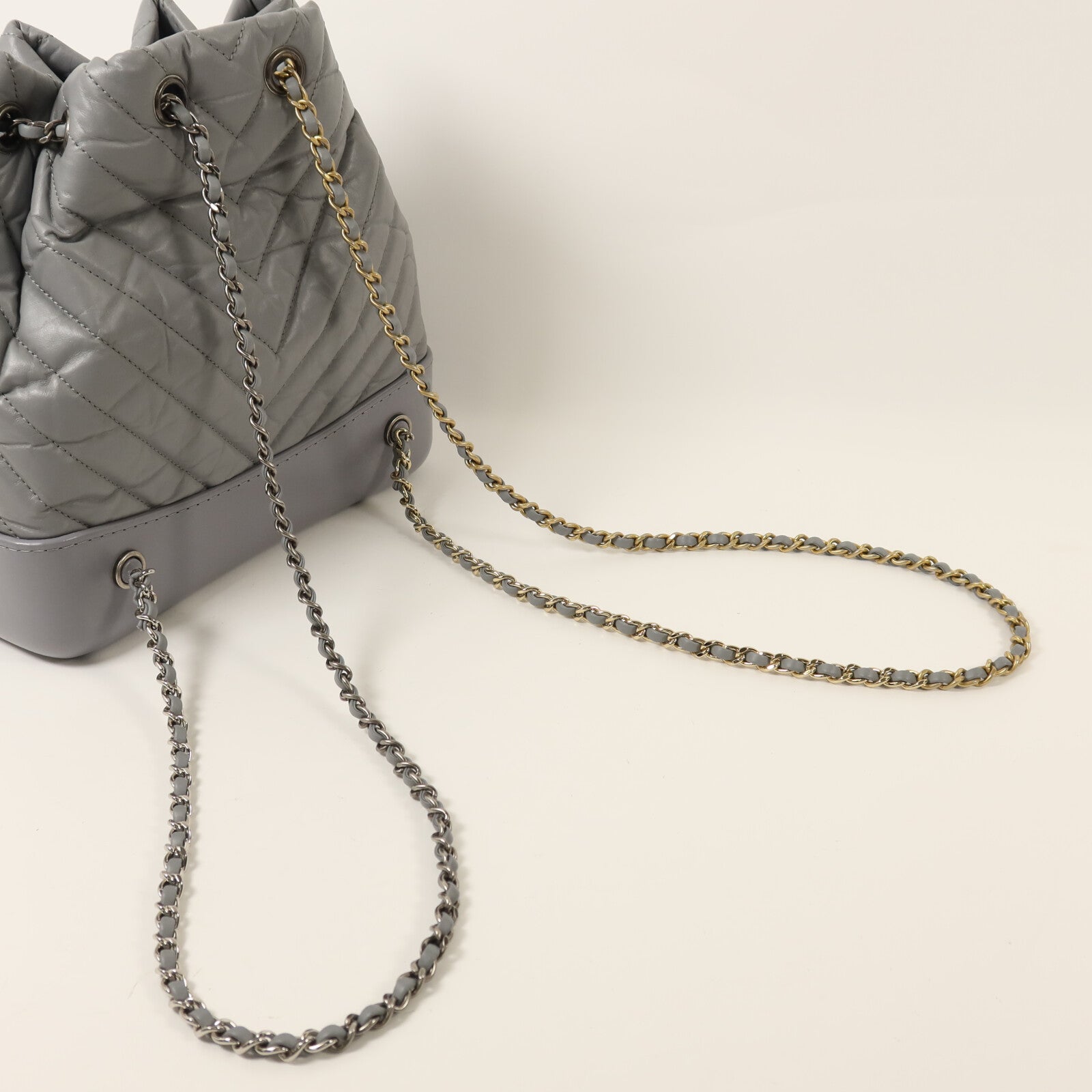 CHANEL 牛皮皮革Gabrielle BackPack鏈帶背包