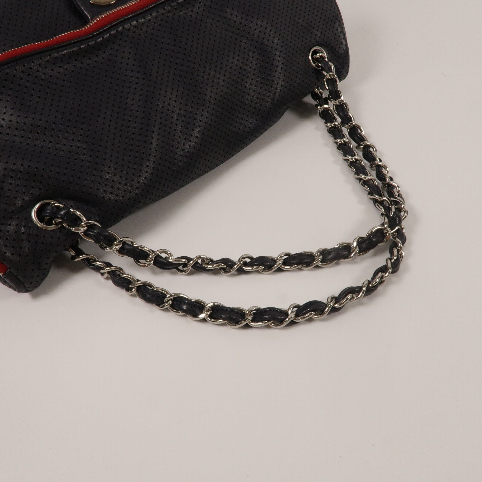 CHANEL 羊皮皮革Chain Shoulder 鏈帶肩背袋