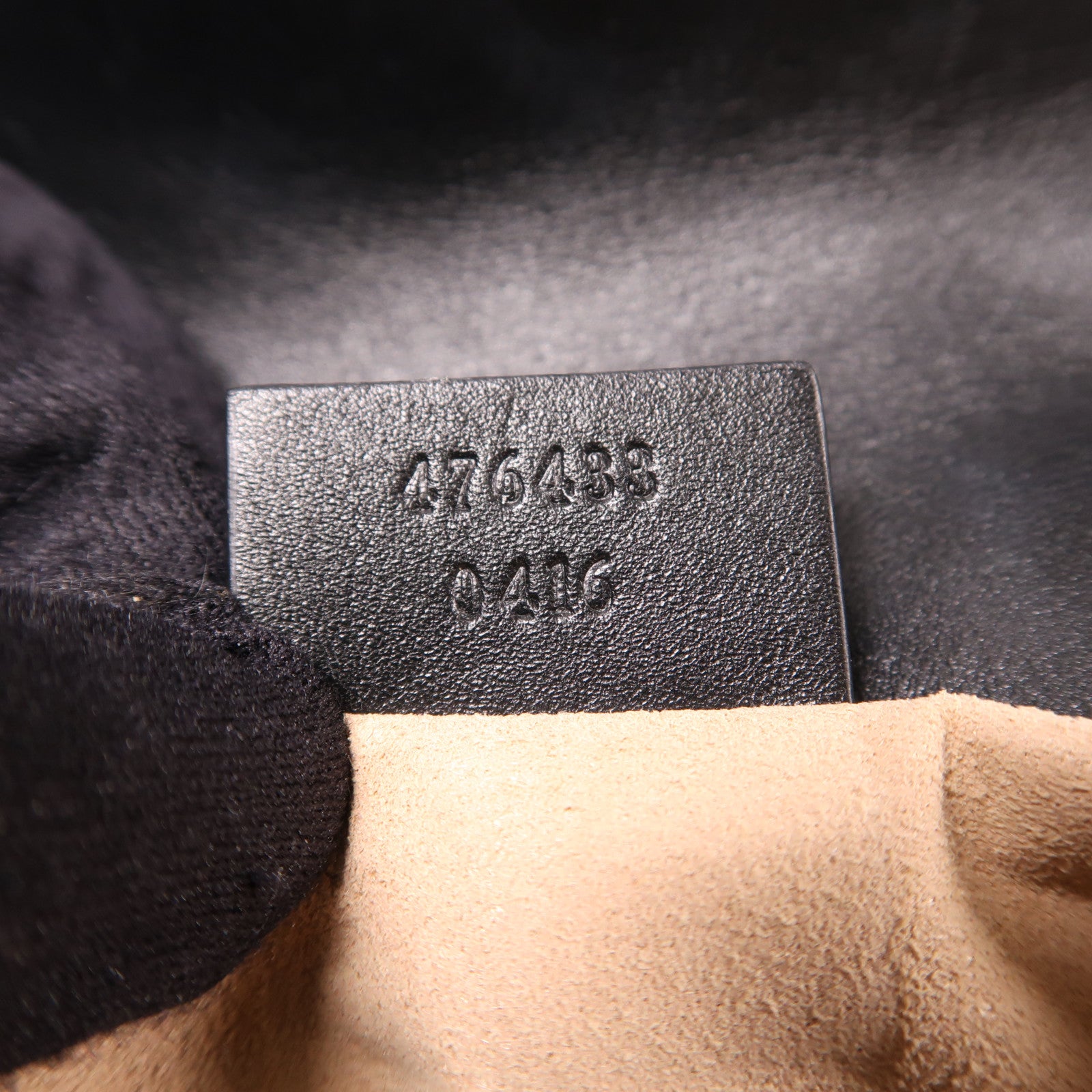 GUCCI Chevron皮革GG Marmont Super Mini金扣鏈帶肩背袋黑色
