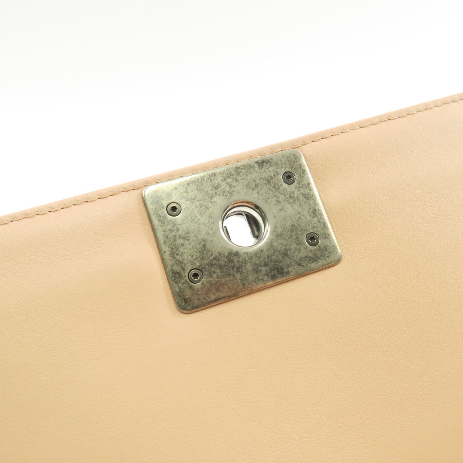 CHANEL 菱格羊皮皮革Boy 25銀扣鏈帶肩背袋粉紅色