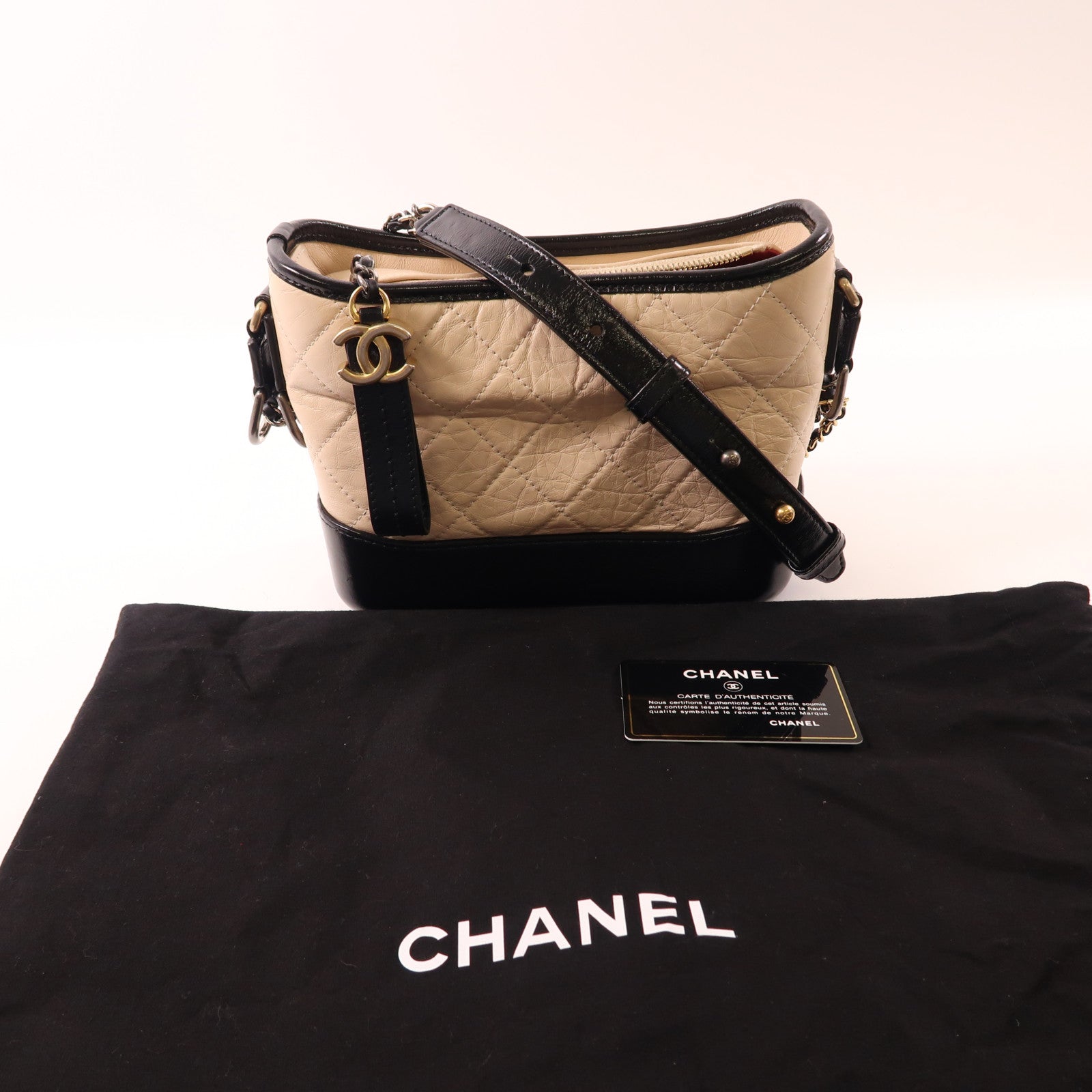 CHANEL 【激減優惠】牛皮皮革Gabrielle Small肩背袋