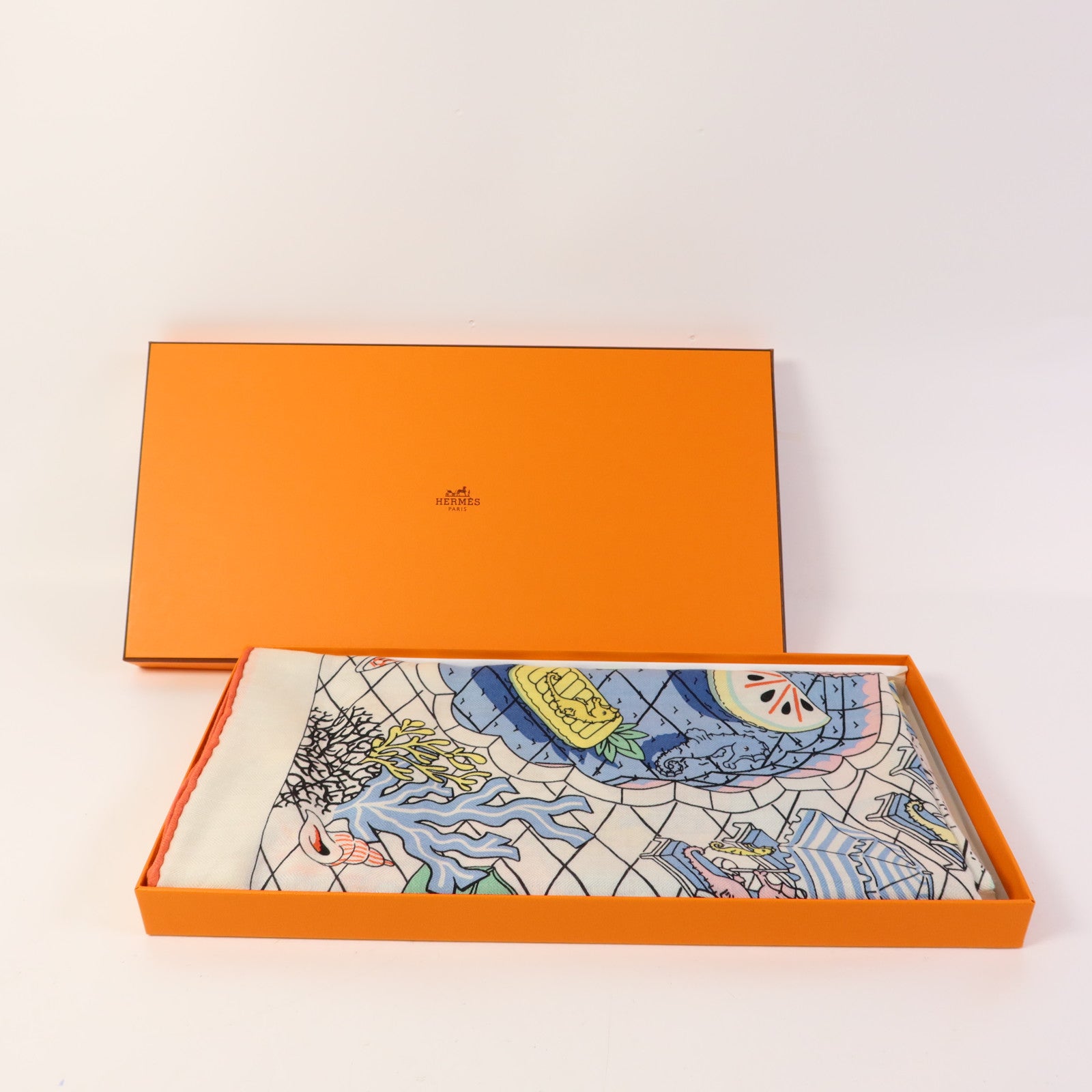 HERMES 羊絨/絲質Scarf 140X140絲巾