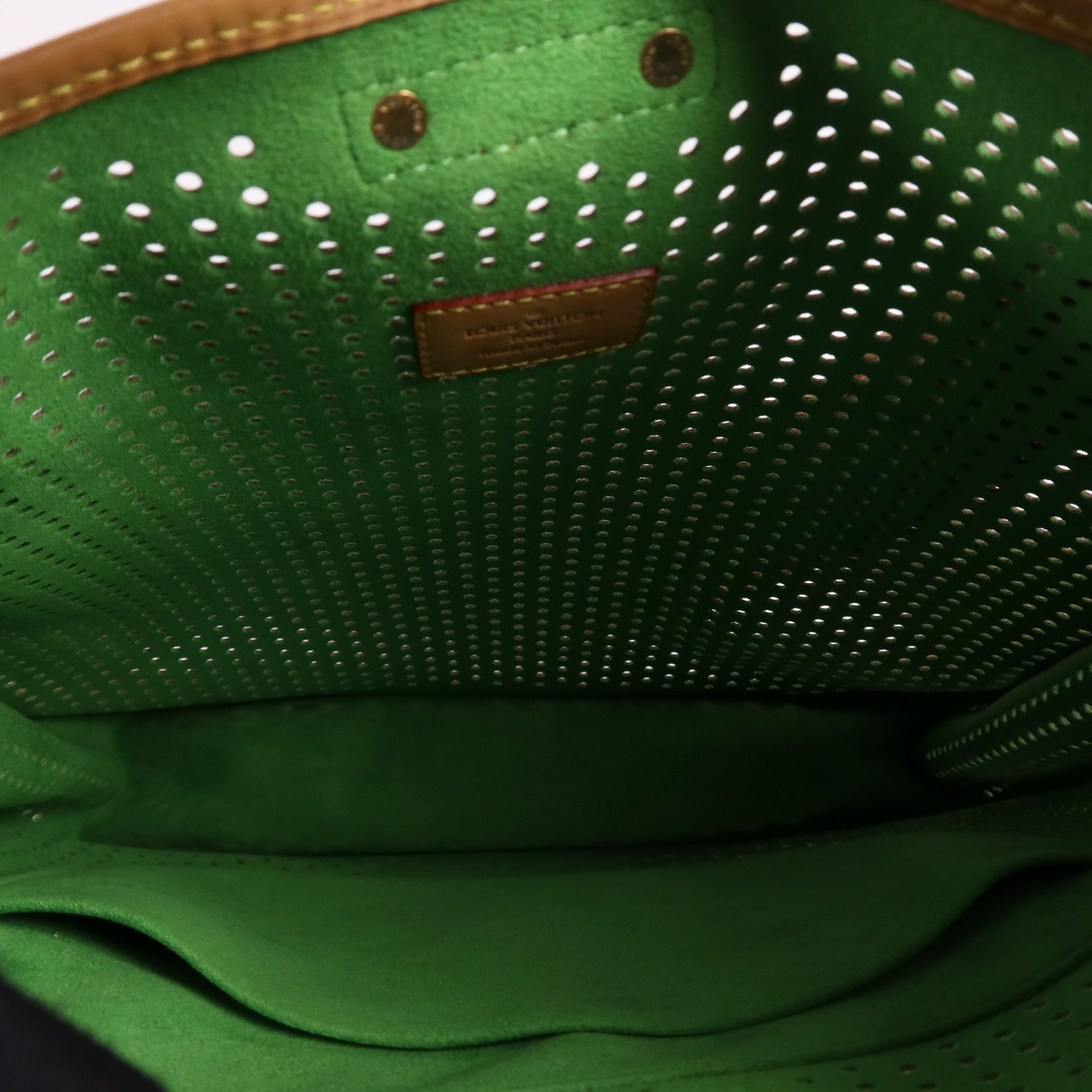 LOUIS VUITTON Monogram Perfo Musette金扣肩背袋