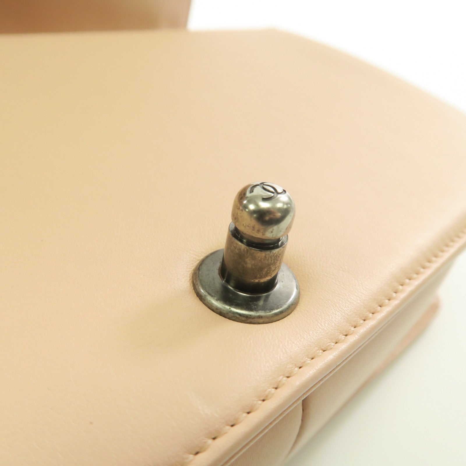 CHANEL 菱格羊皮皮革Boy 25銀扣鏈帶肩背袋粉紅色